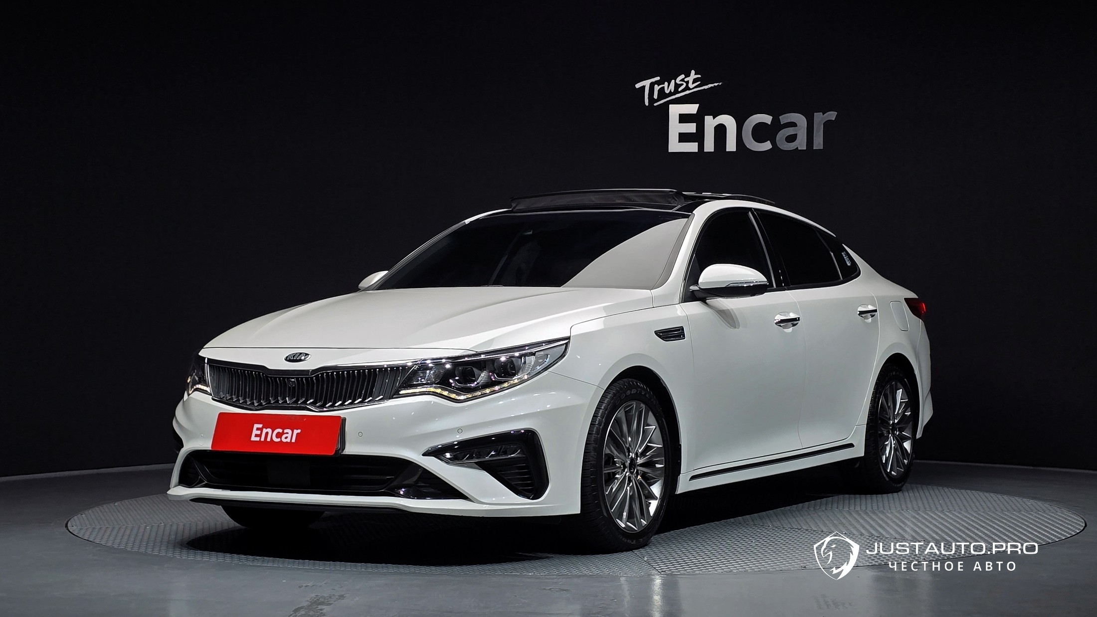 Автомобиль Kia K5