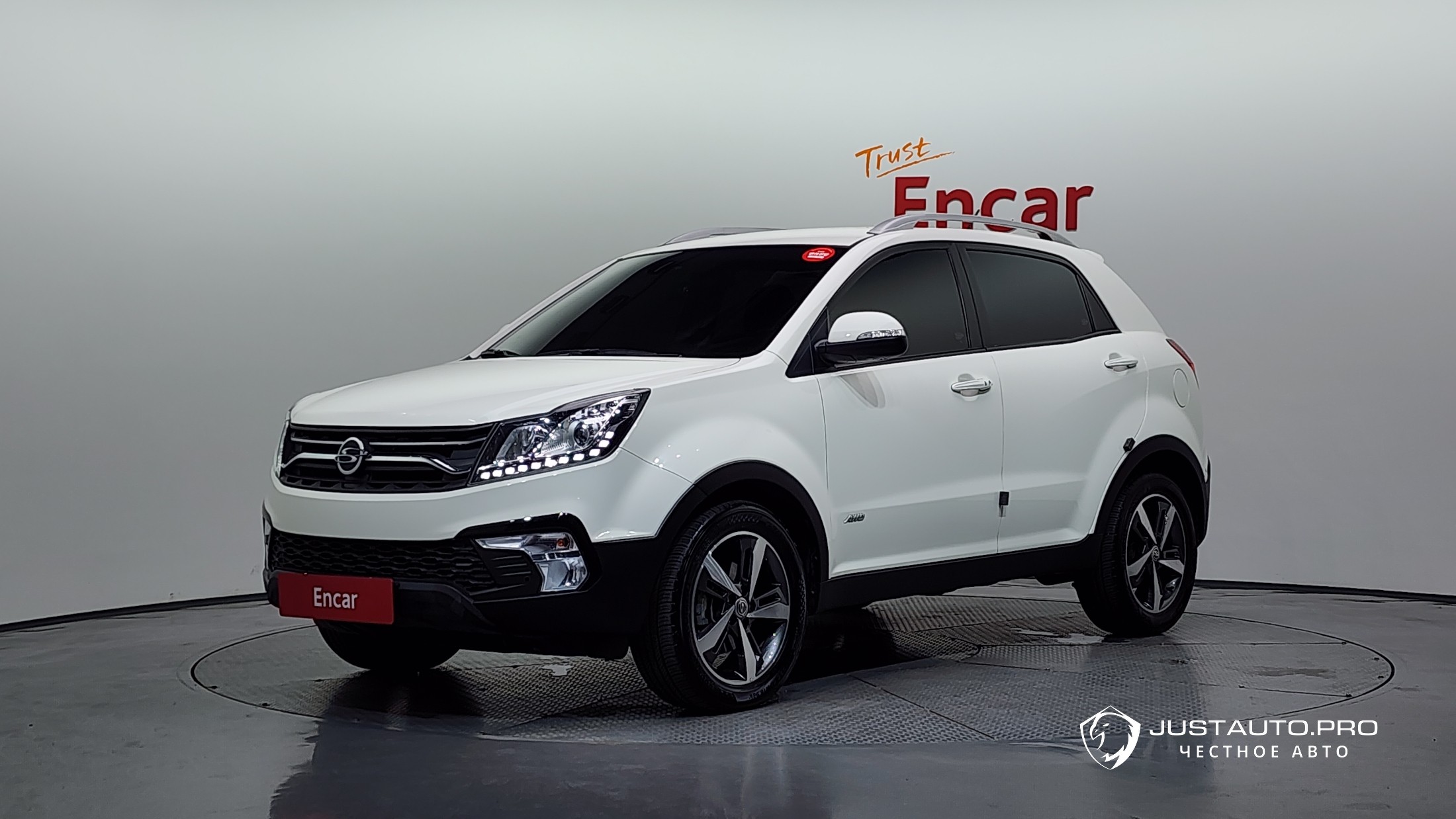Автомобиль KG_Mobility_Ssangyong KORANDO