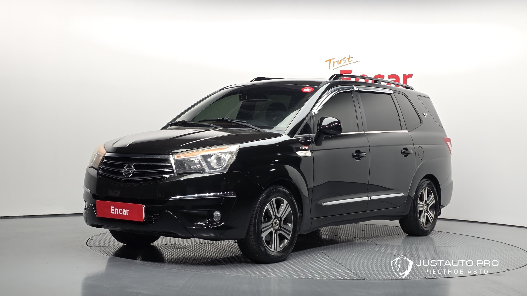 Автомобиль KG_Mobility_Ssangyong KORANDO