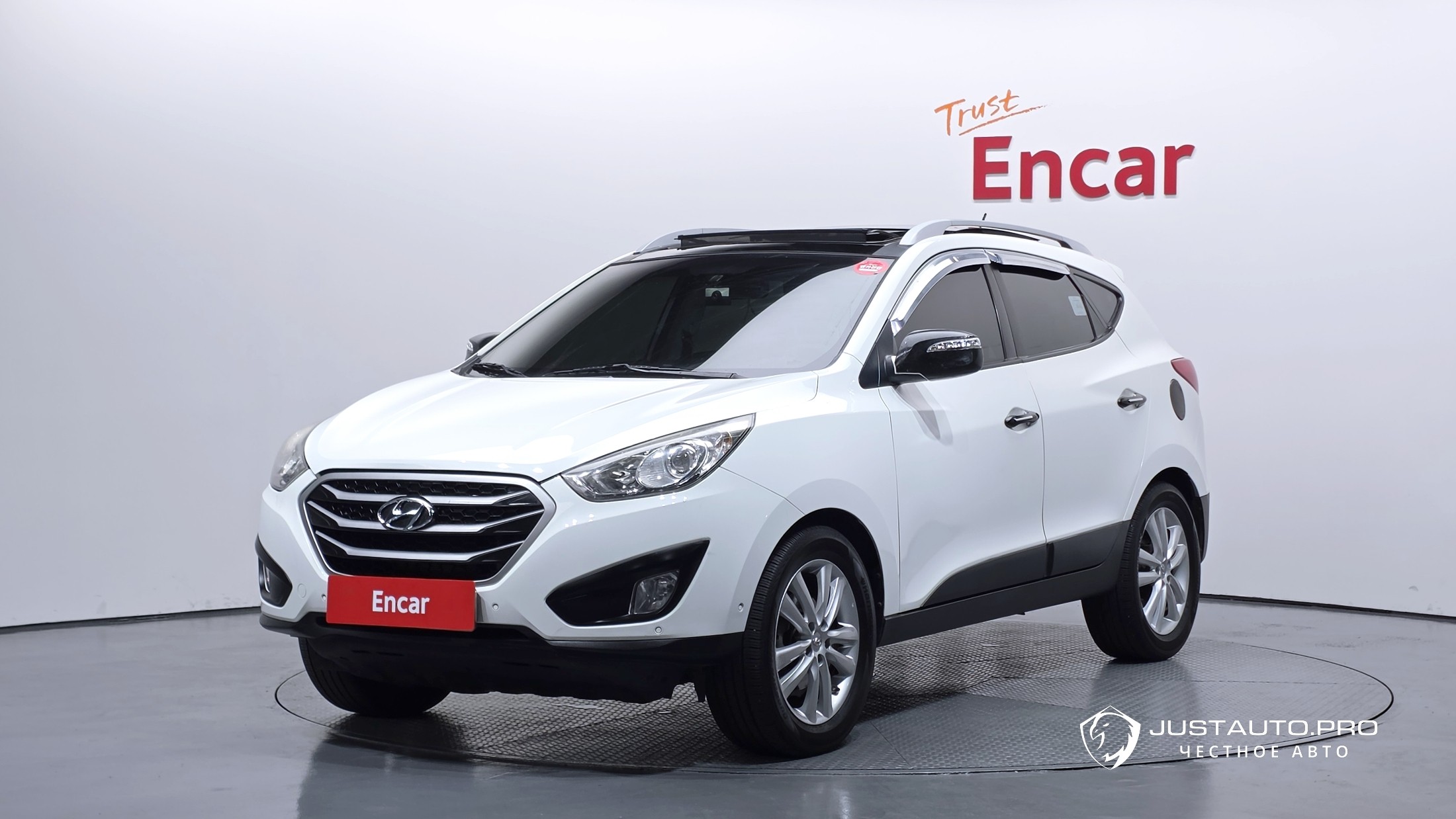Автомобиль Hyundai Tucson