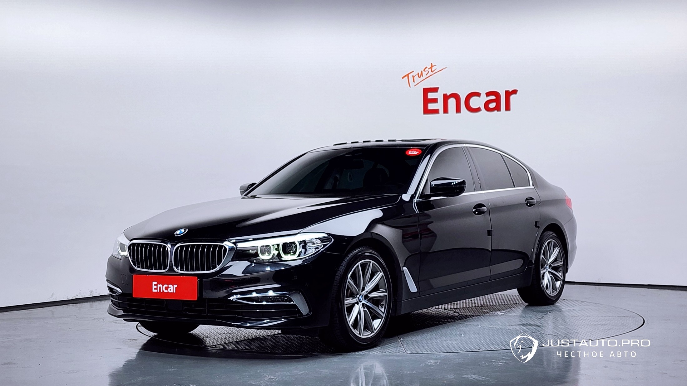 Автомобиль BMW 5-Series