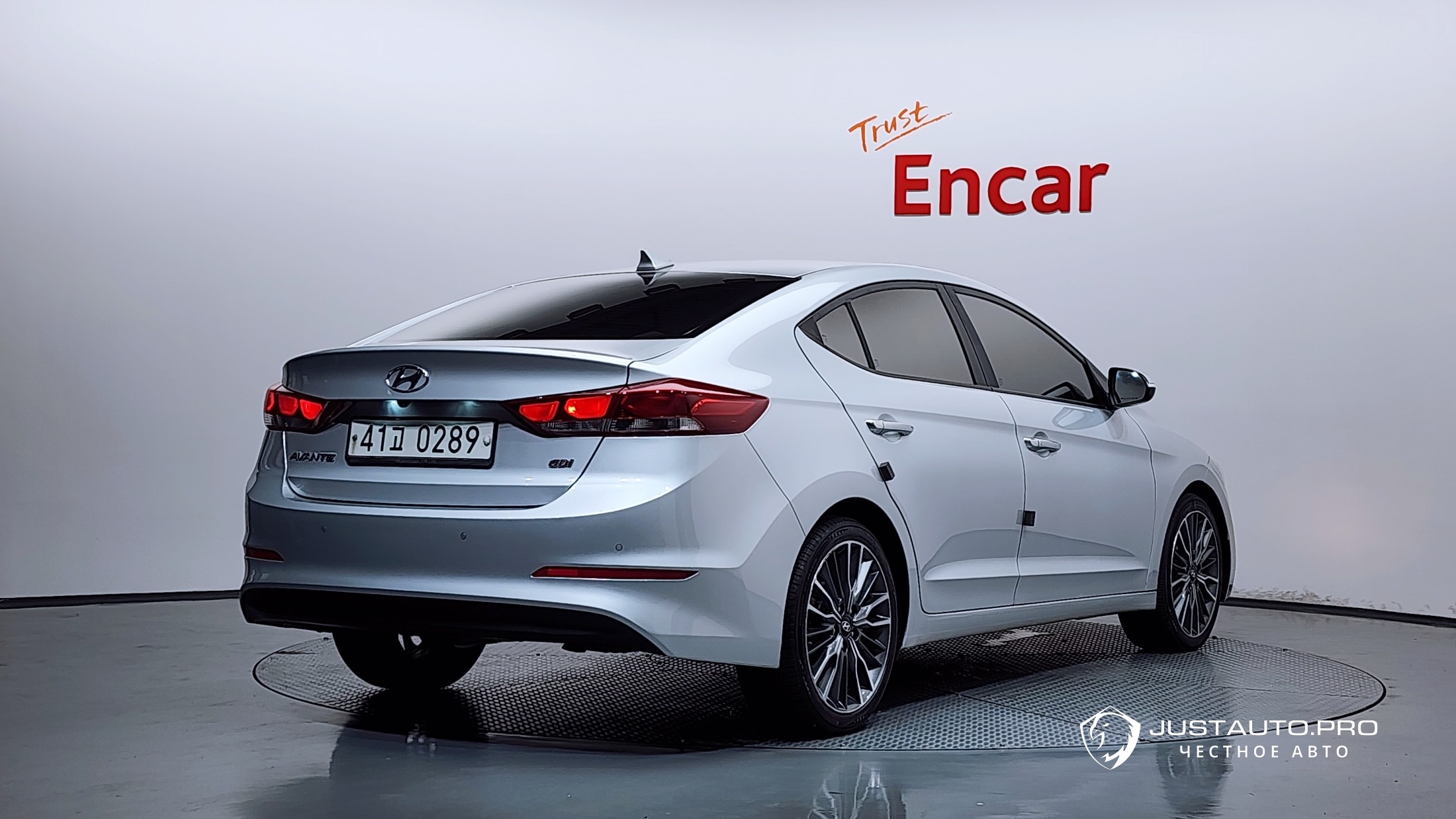 Автомобиль Hyundai AVANTE
