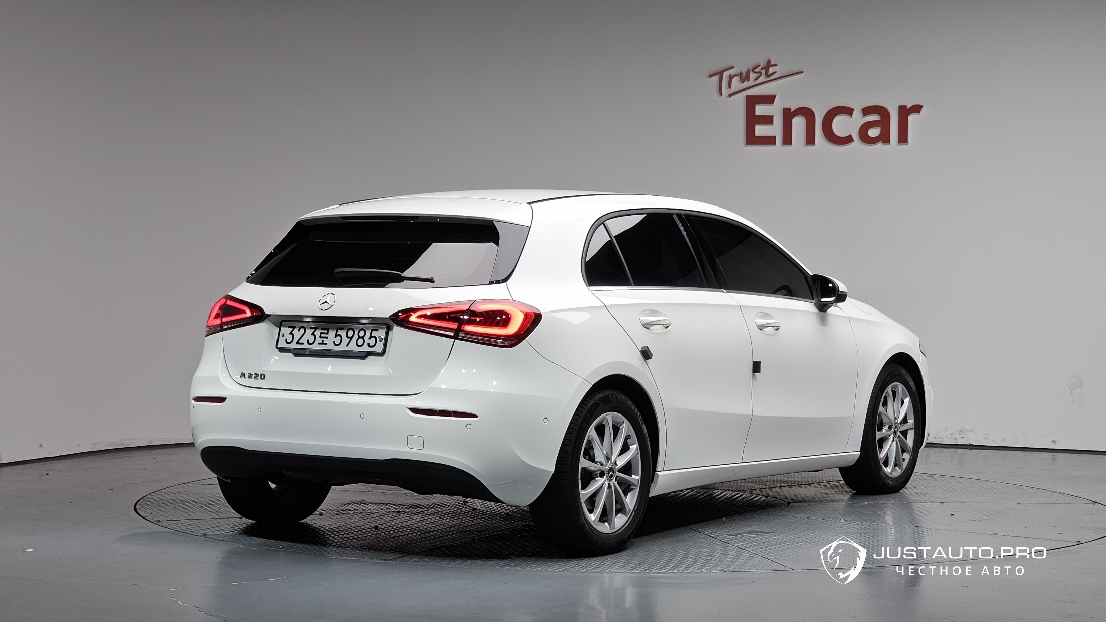 Автомобиль Mercedes-Benz A-Class