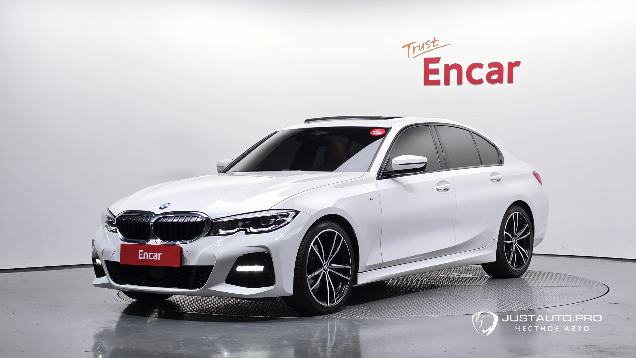Автомобиль BMW 3-Series