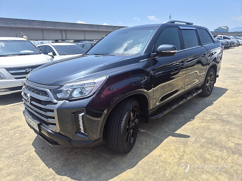 Автомобиль KG_Mobility_Ssangyong Rexton