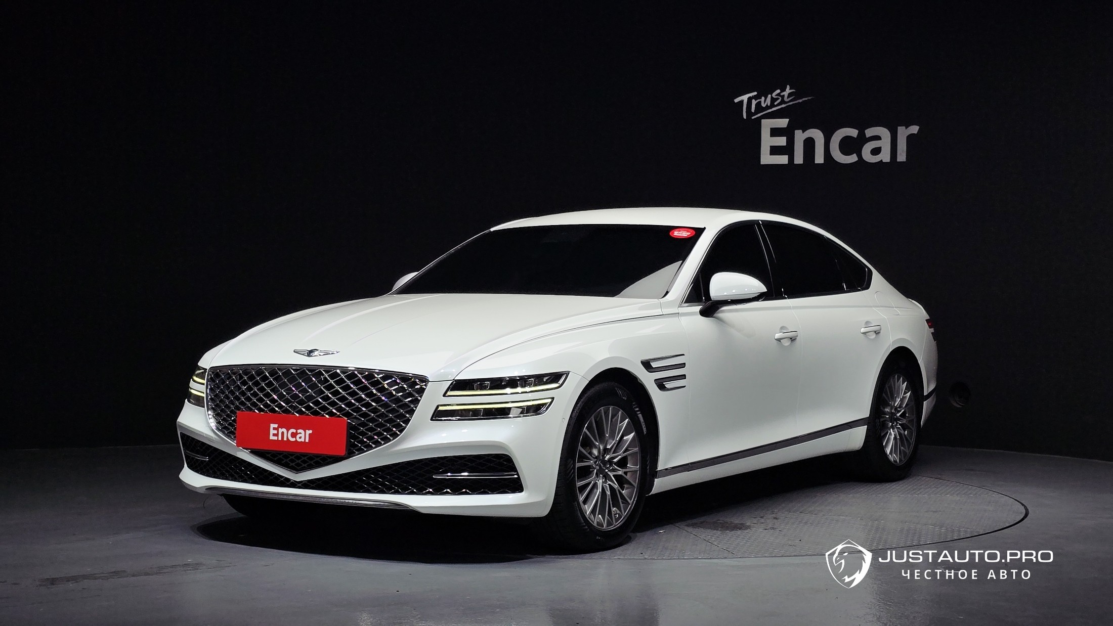 Автомобиль Genesis G80