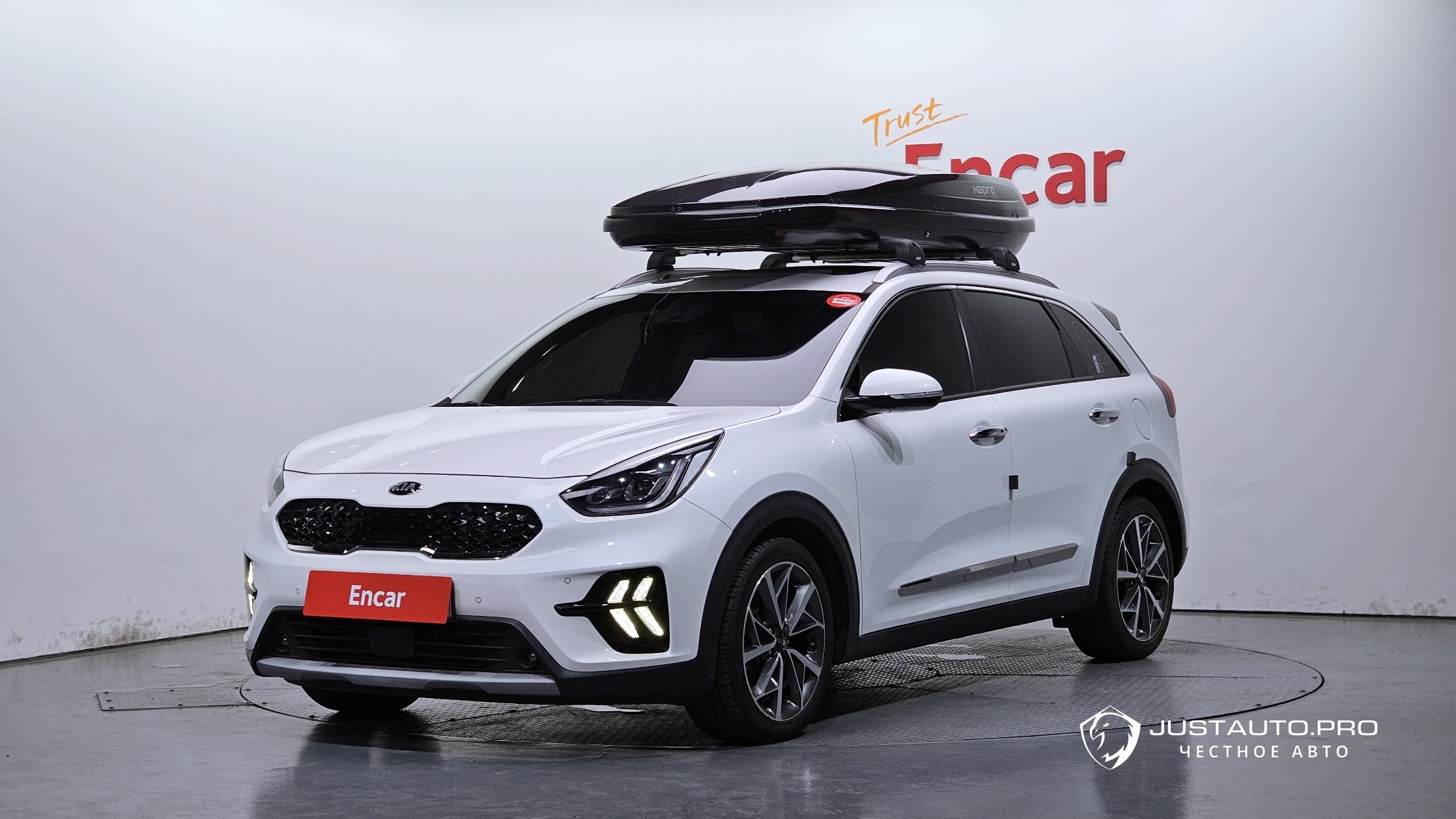 Автомобиль Kia Niro