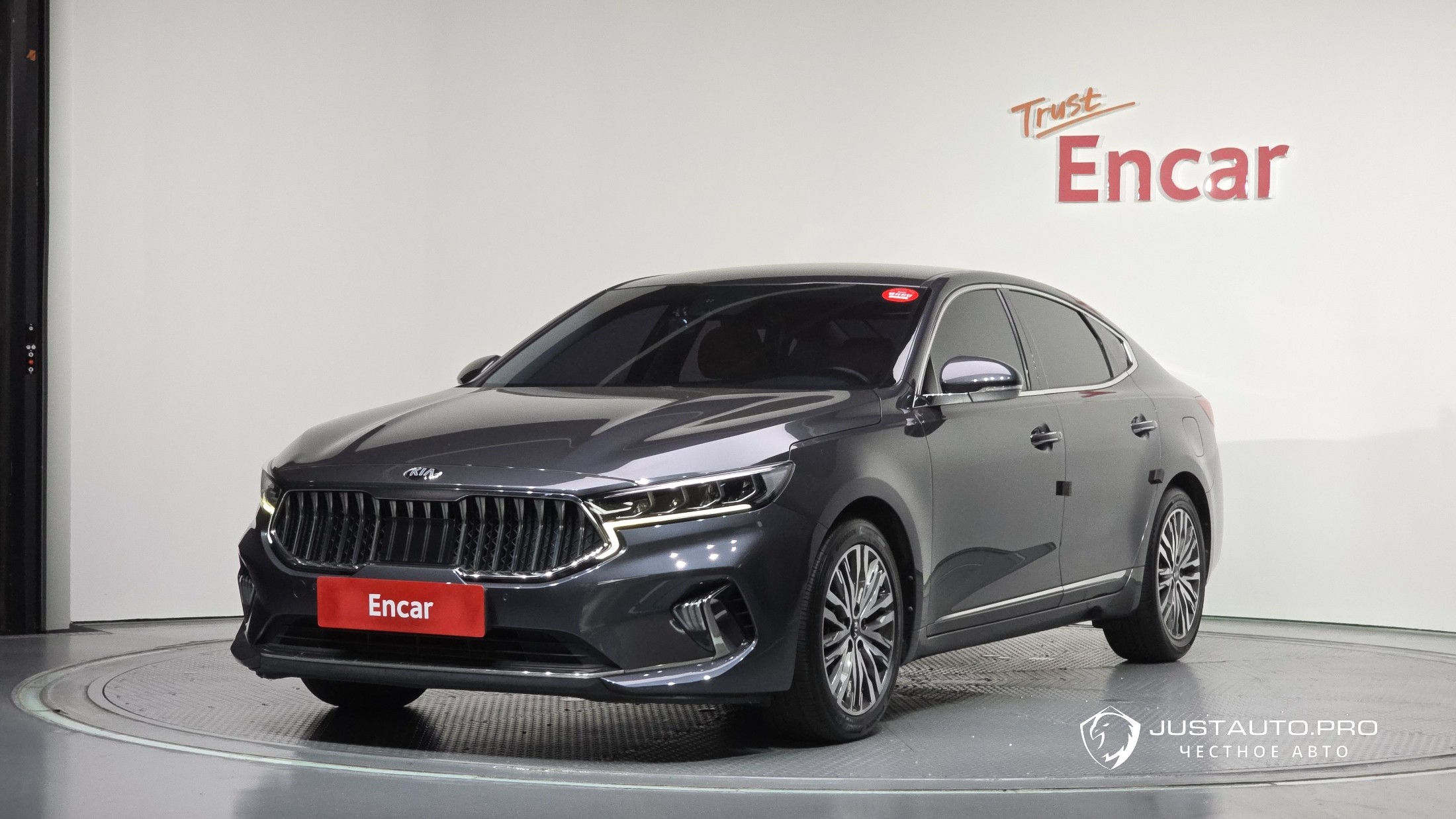 Автомобиль Kia K7
