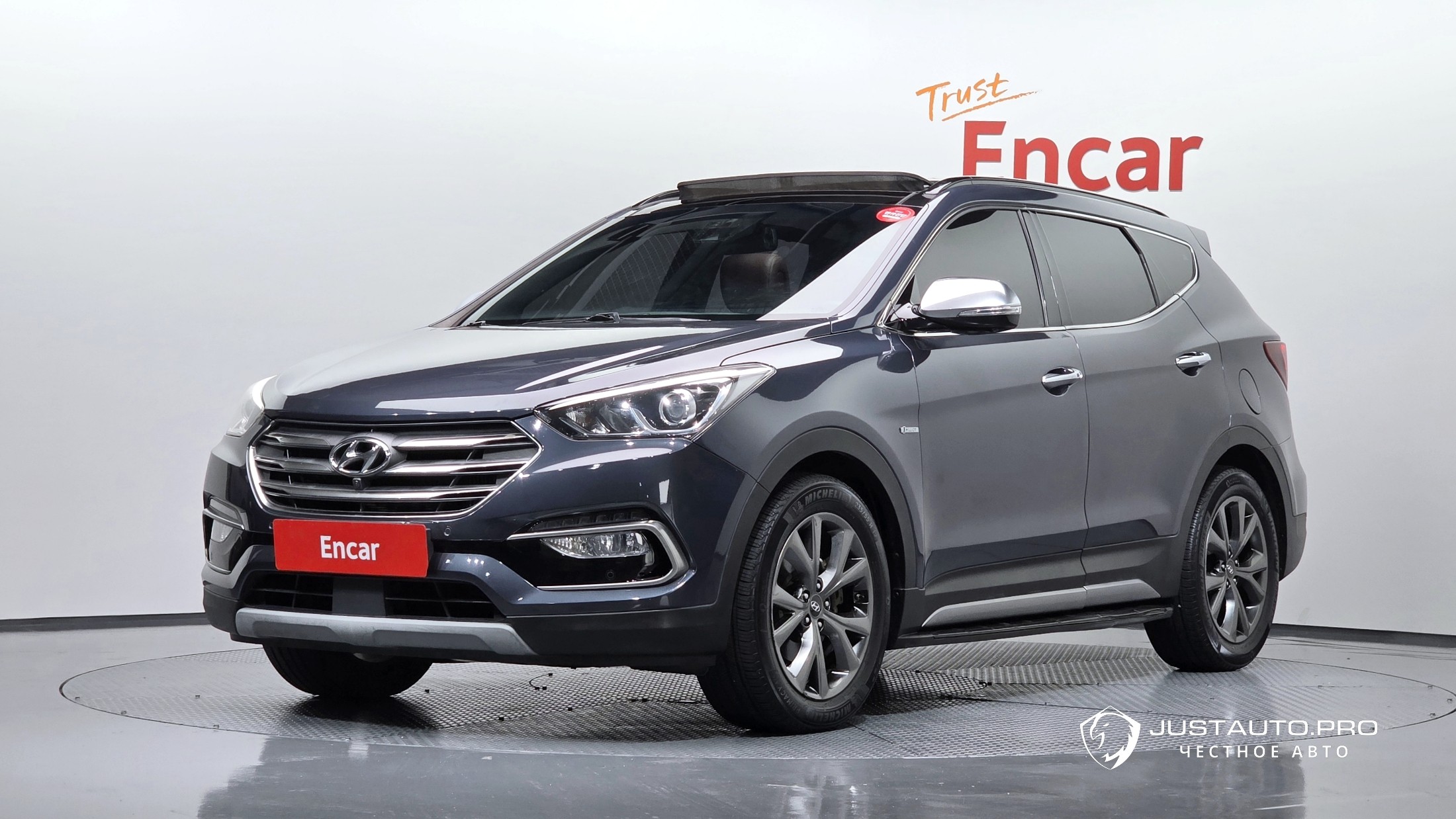 Автомобиль Hyundai Santafe