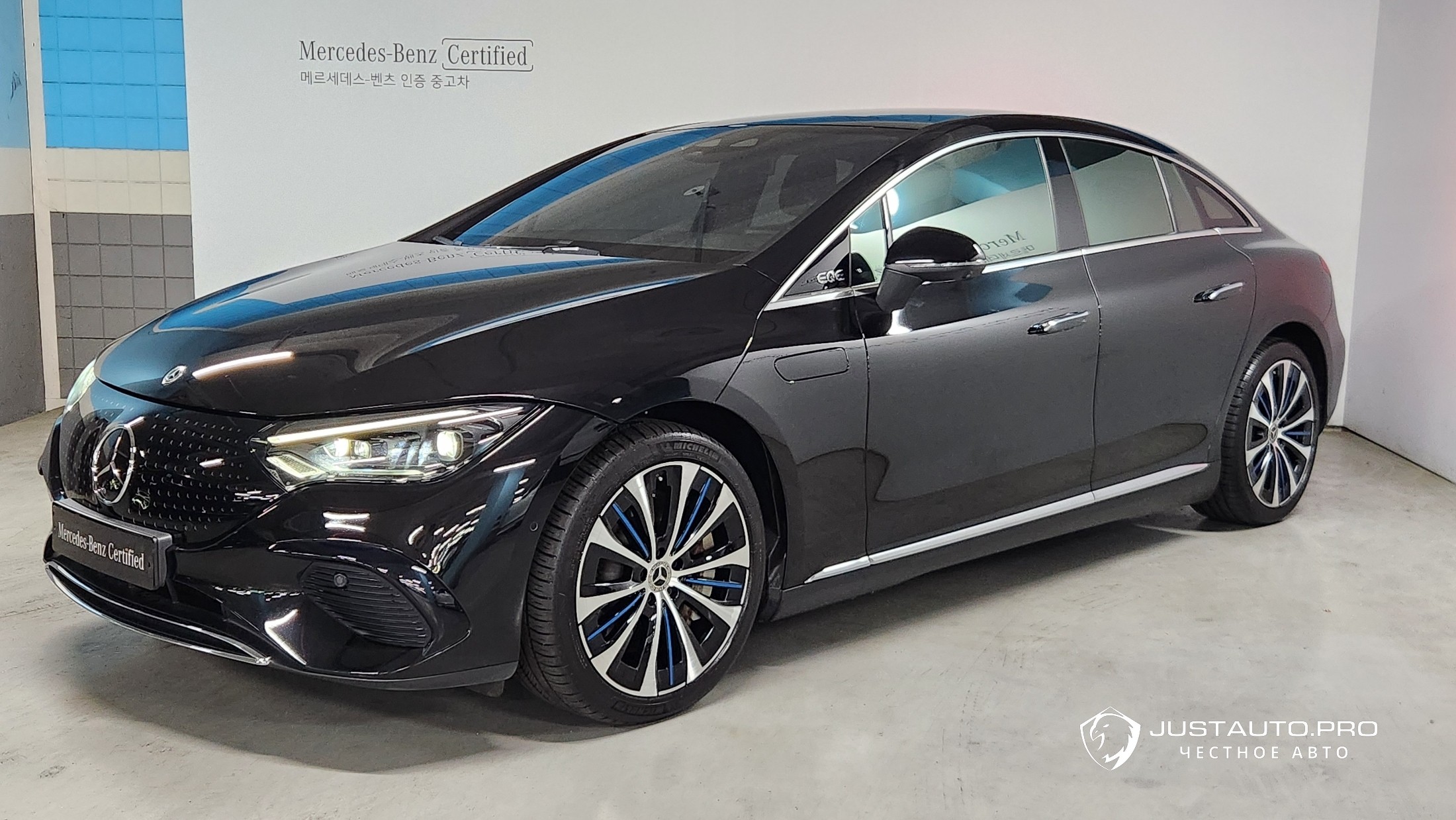 Автомобиль Mercedes-Benz EQE