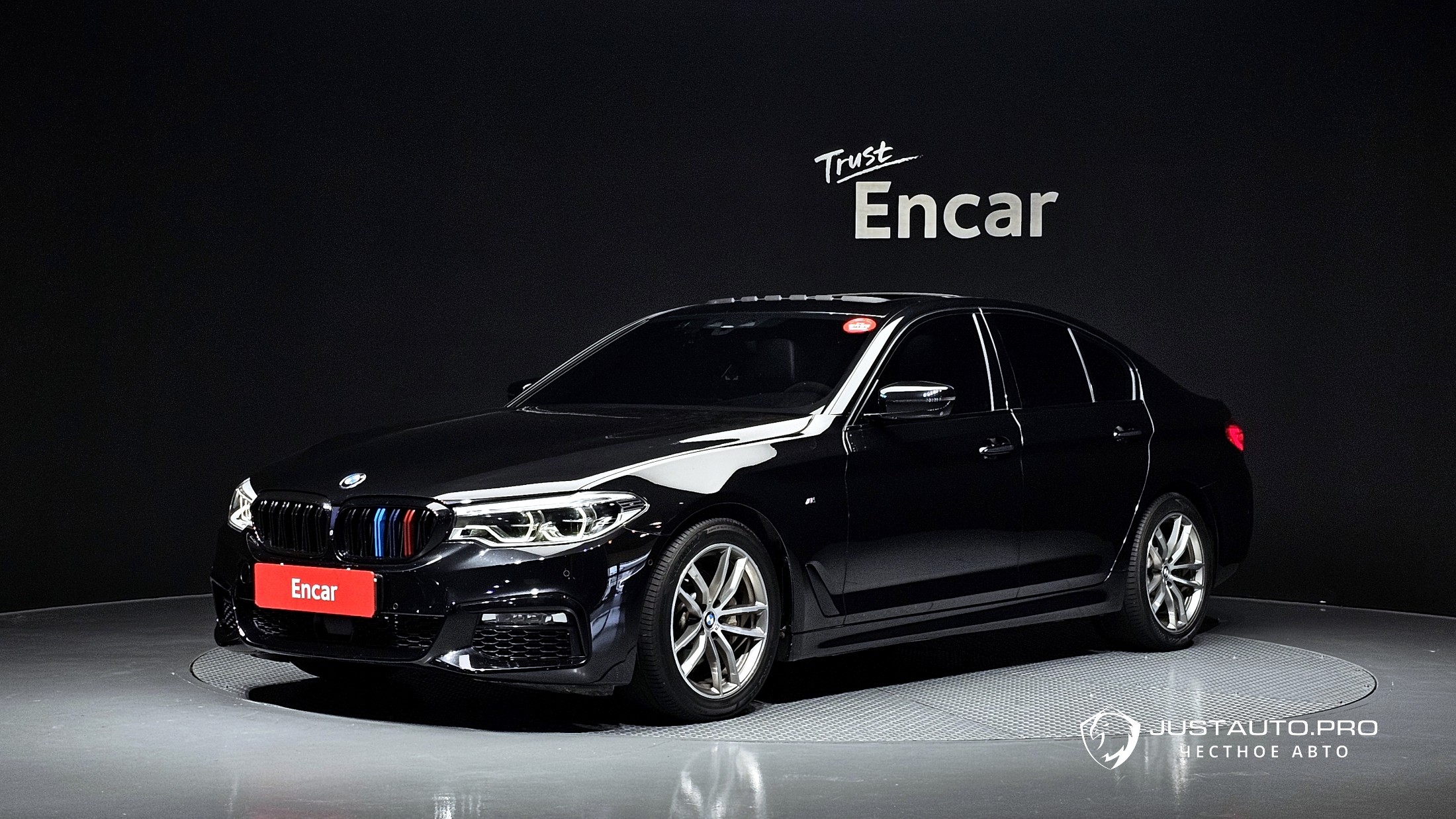 Автомобиль BMW 5-Series