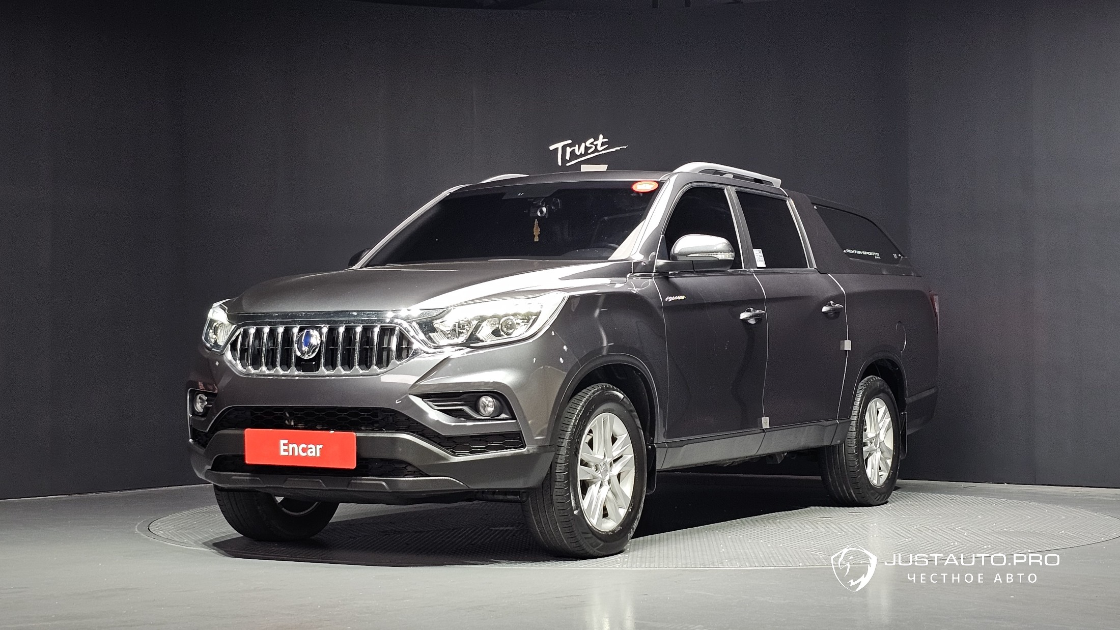Автомобиль KG_Mobility_Ssangyong Rexton