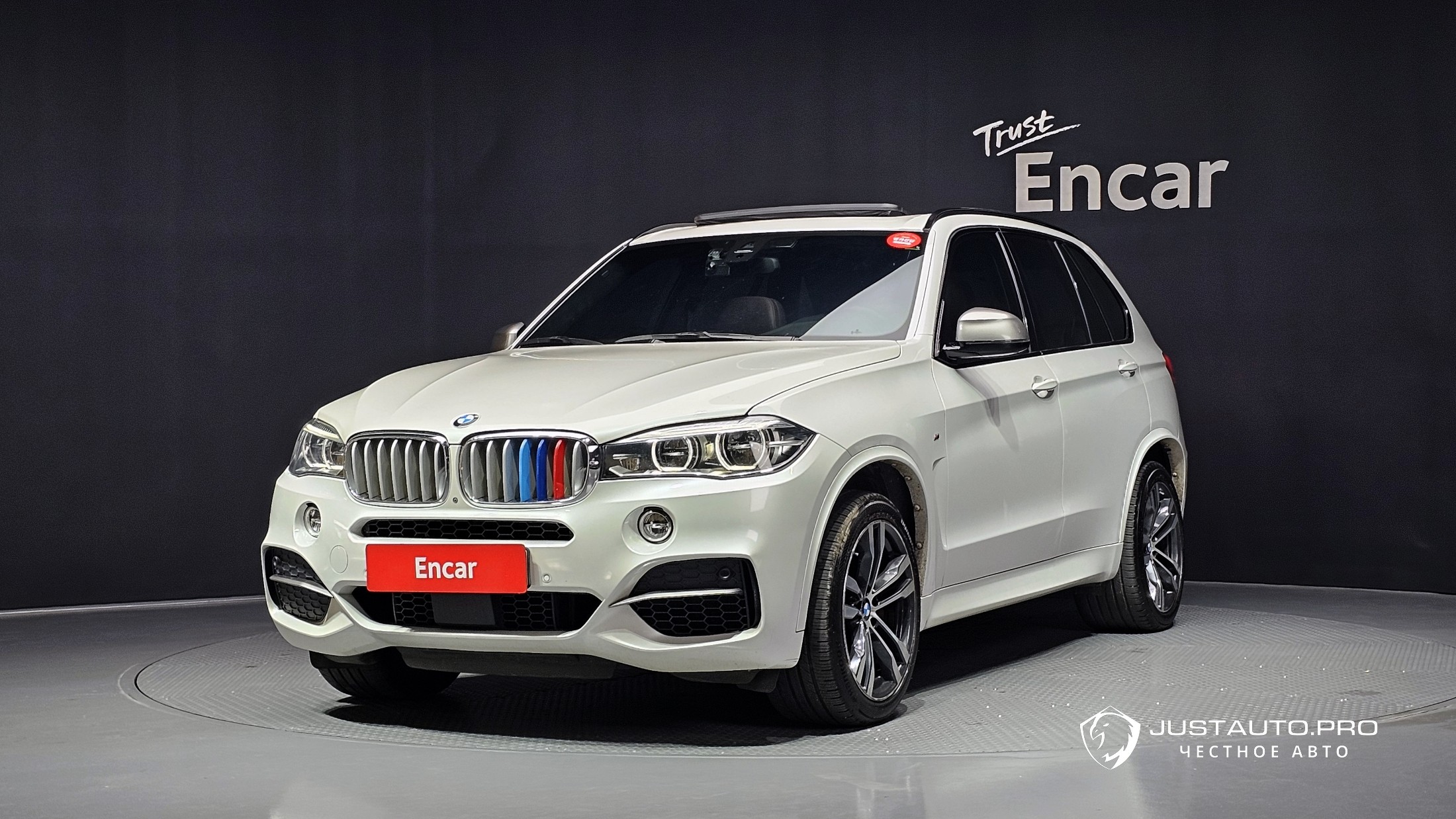 Автомобиль BMW X5