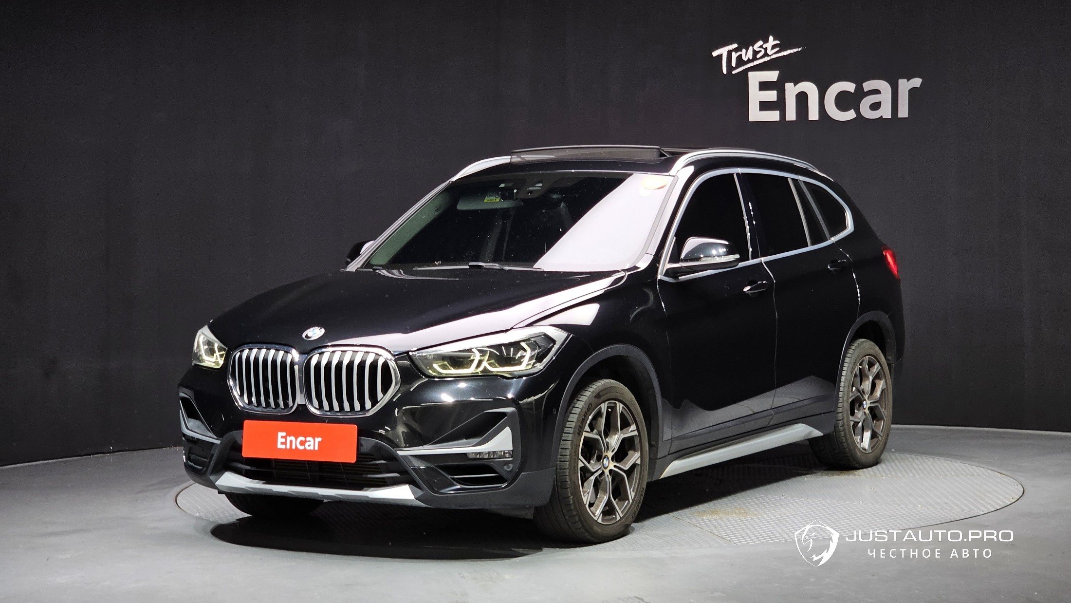 Автомобиль BMW X1