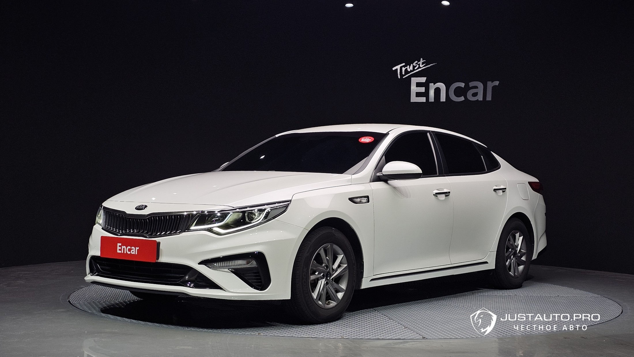 Автомобиль Kia K5
