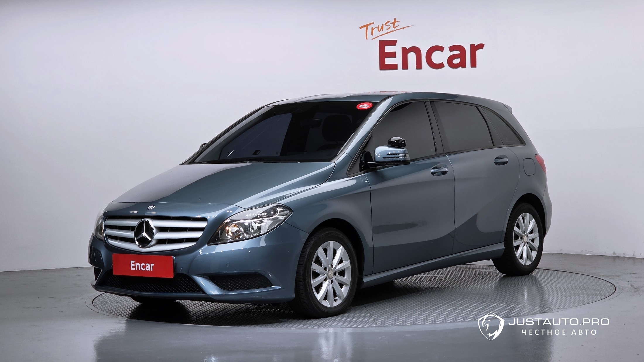 Автомобиль Mercedes-Benz B-Class