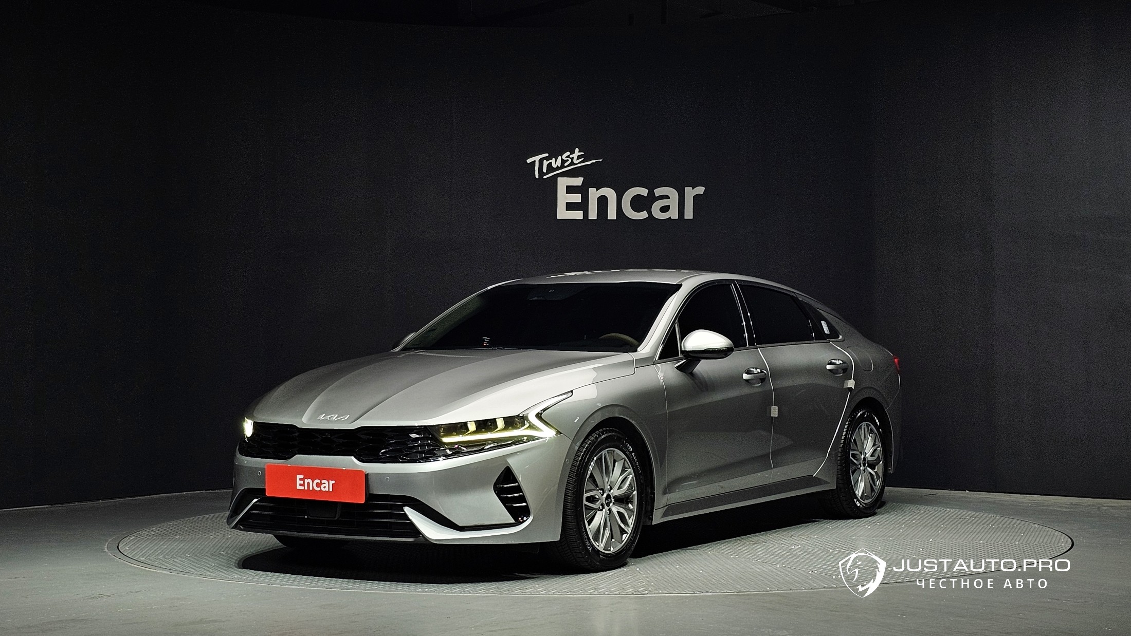 Автомобиль Kia K5