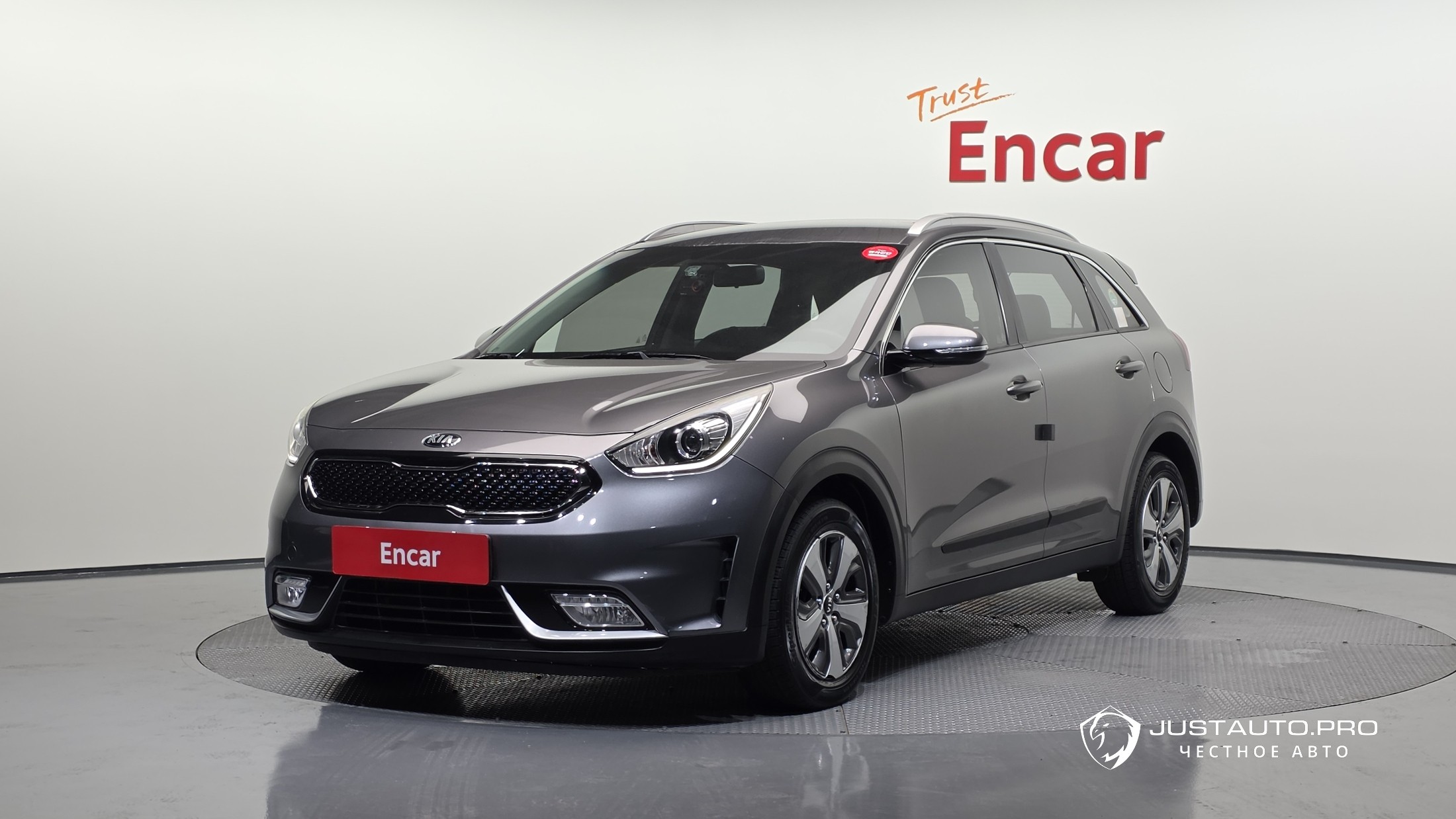 Автомобиль Kia Niro