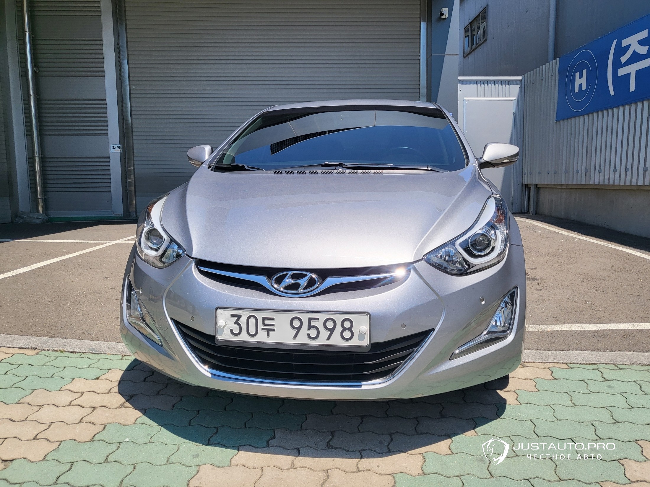 Автомобиль Hyundai AVANTE