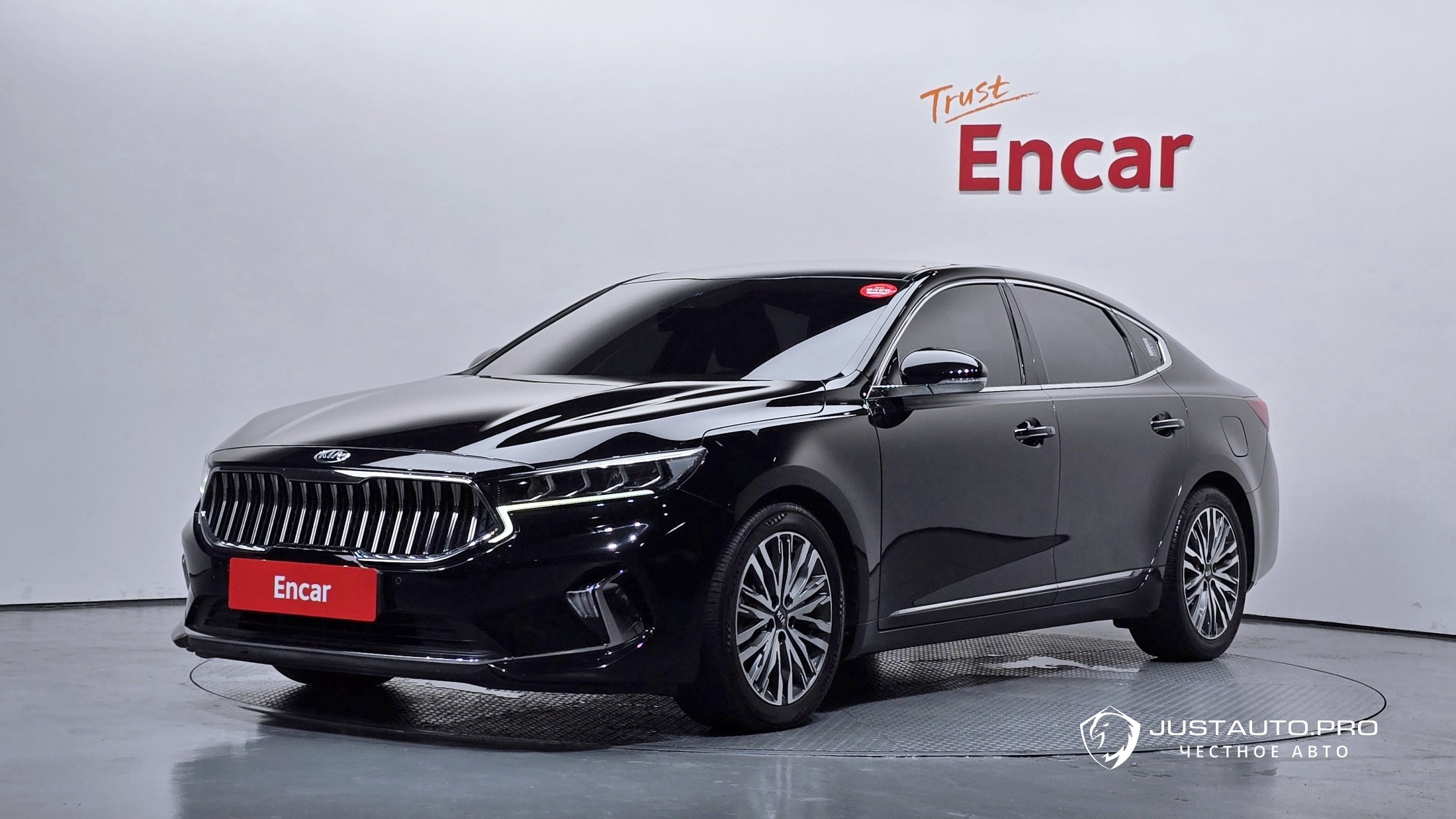Автомобиль Kia K7