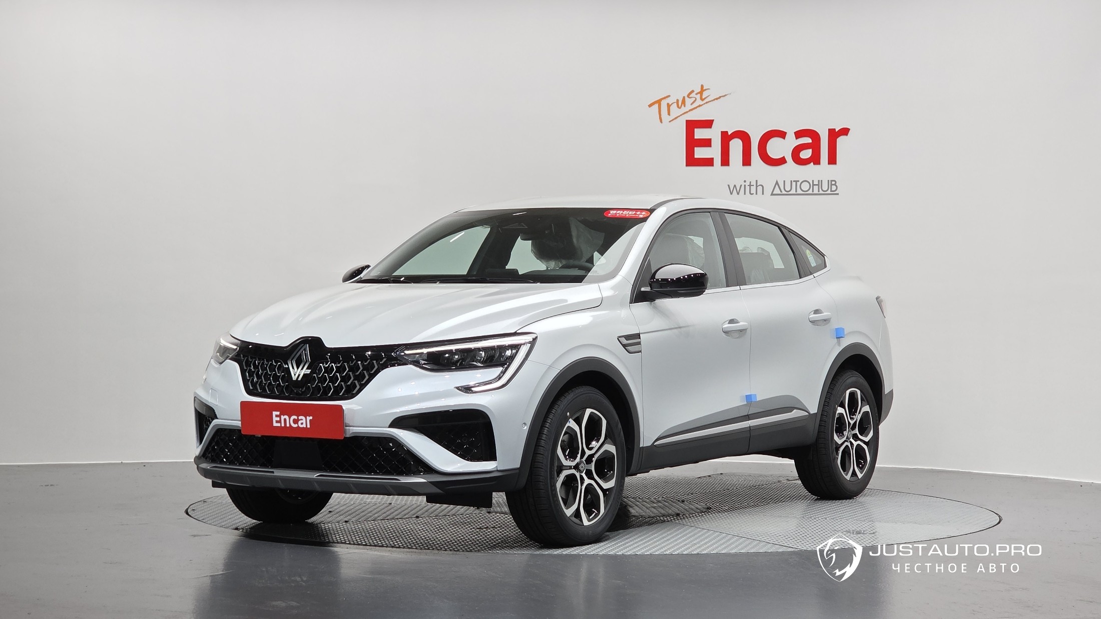 Автомобиль Renault-KoreaSamsung Arkana