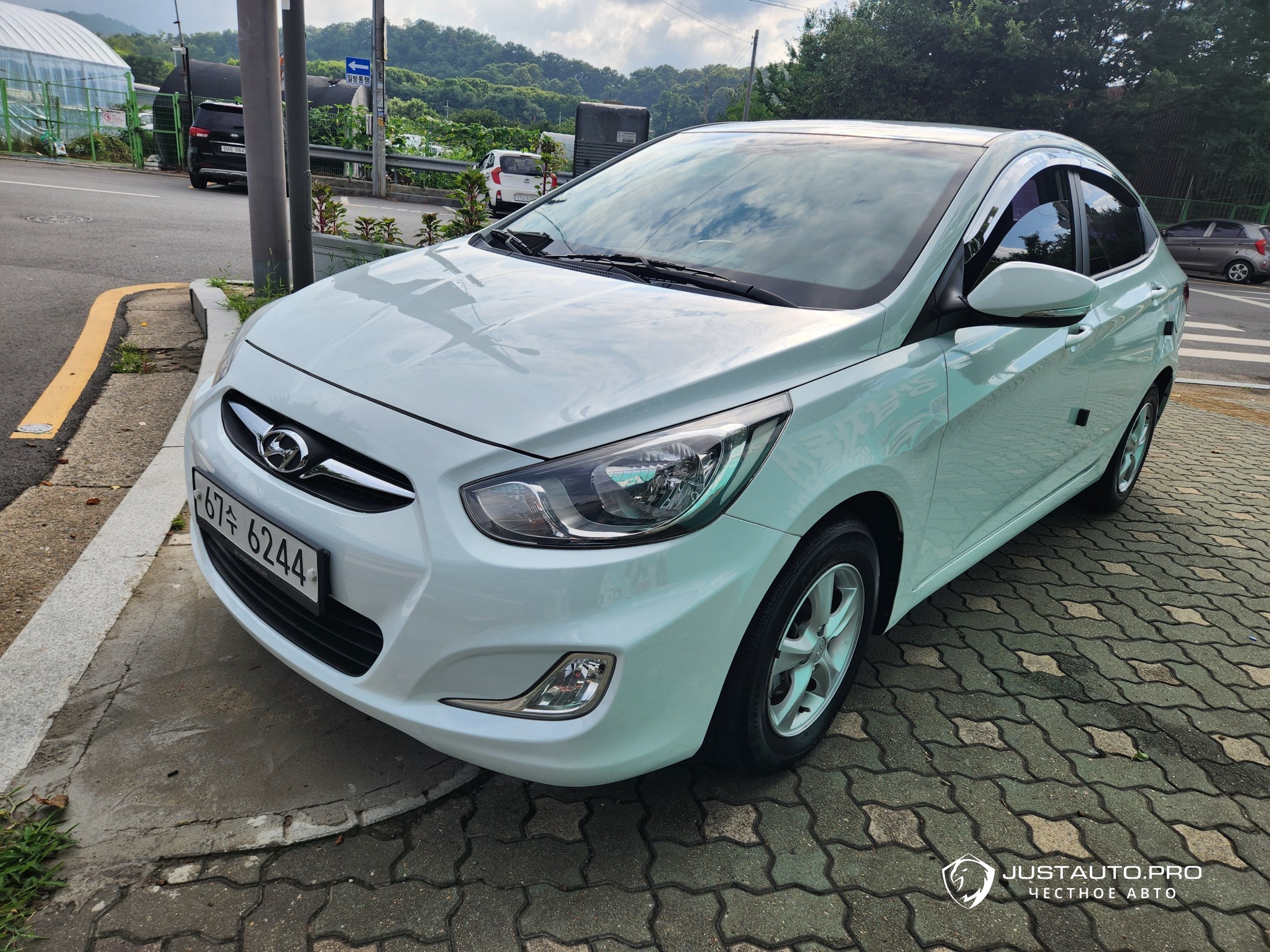 Автомобиль Hyundai Accent