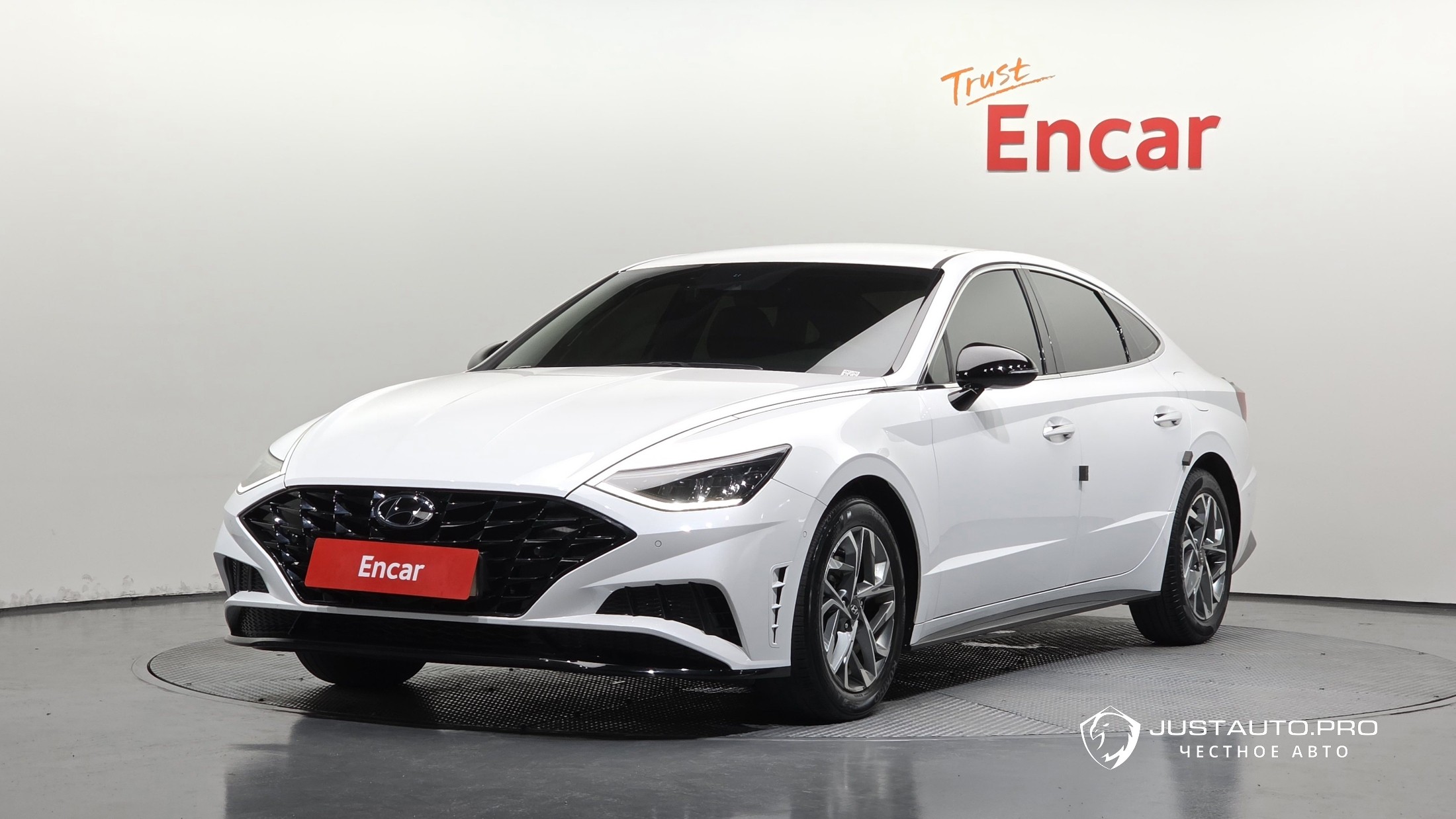 Автомобиль Hyundai Sonata