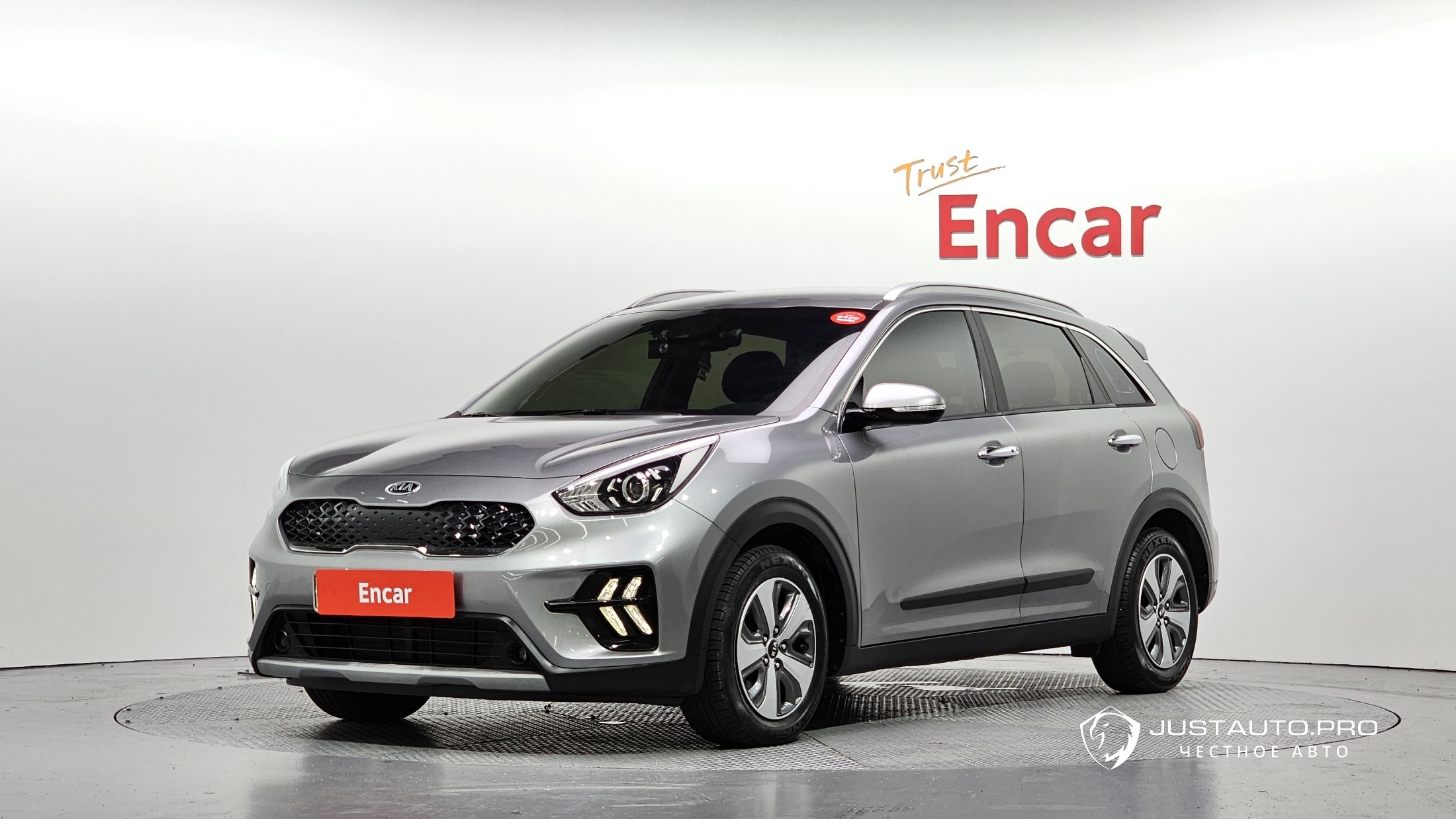 Автомобиль Kia Niro