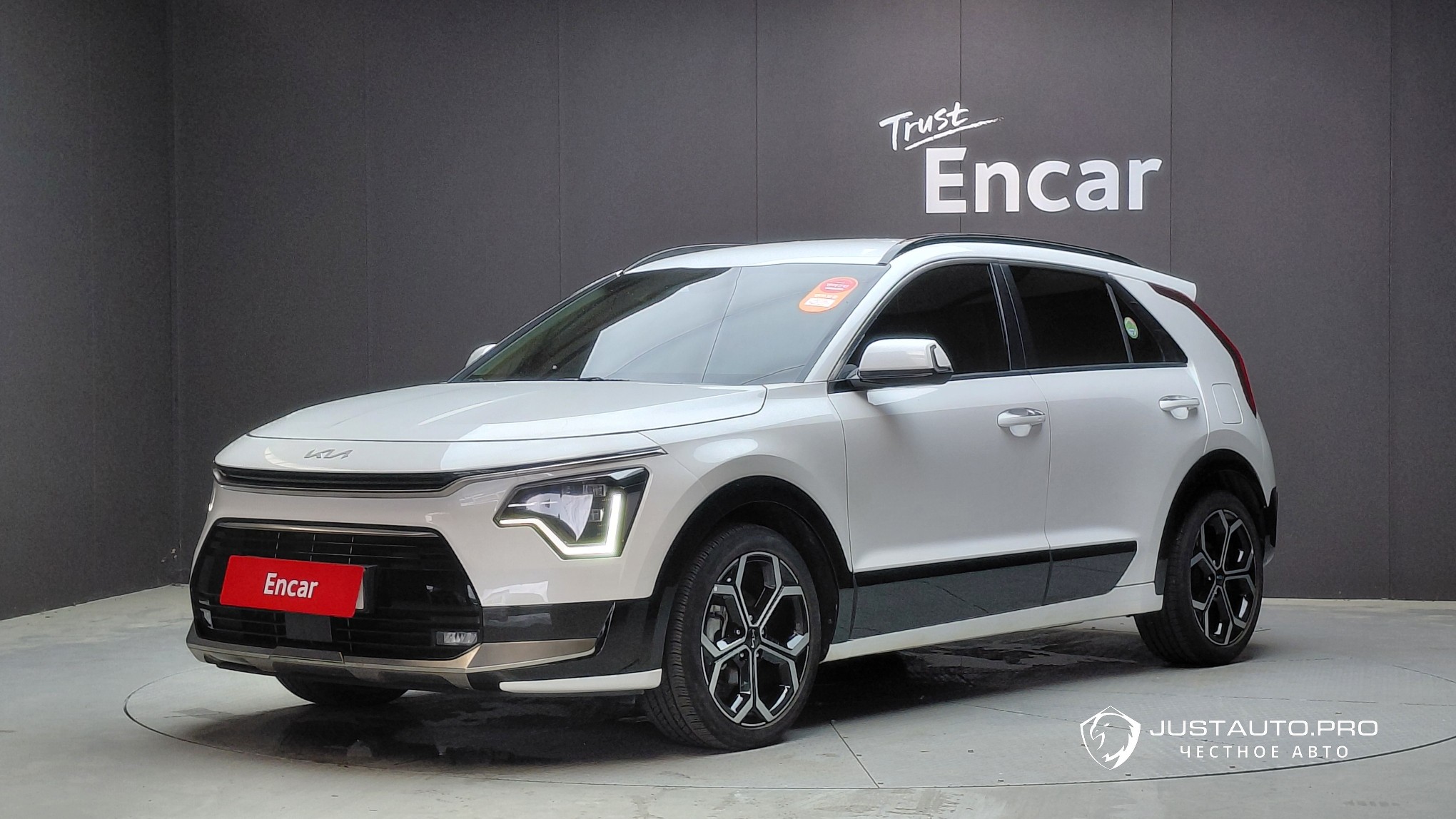 Автомобиль Kia Niro