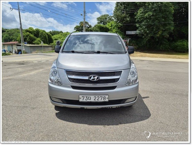 Автомобиль Hyundai Starex