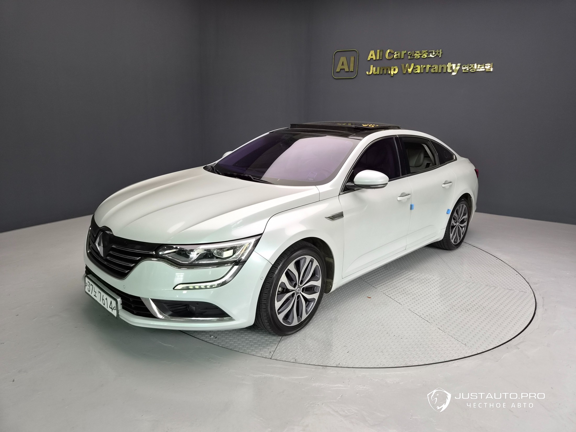 Автомобиль Renault-KoreaSamsung SM6