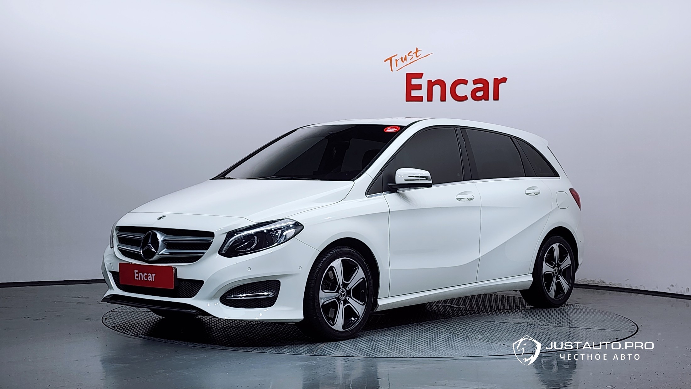 Автомобиль Mercedes-Benz B-Class