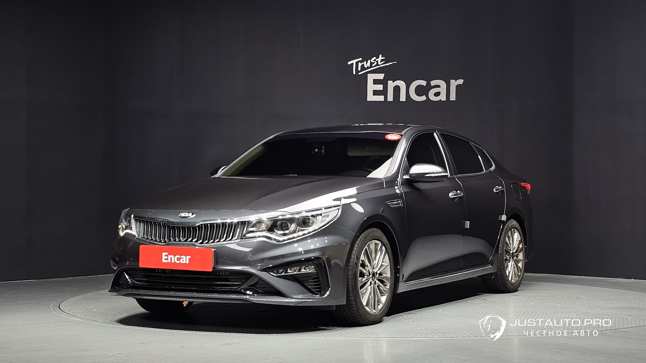 Автомобиль Kia K5