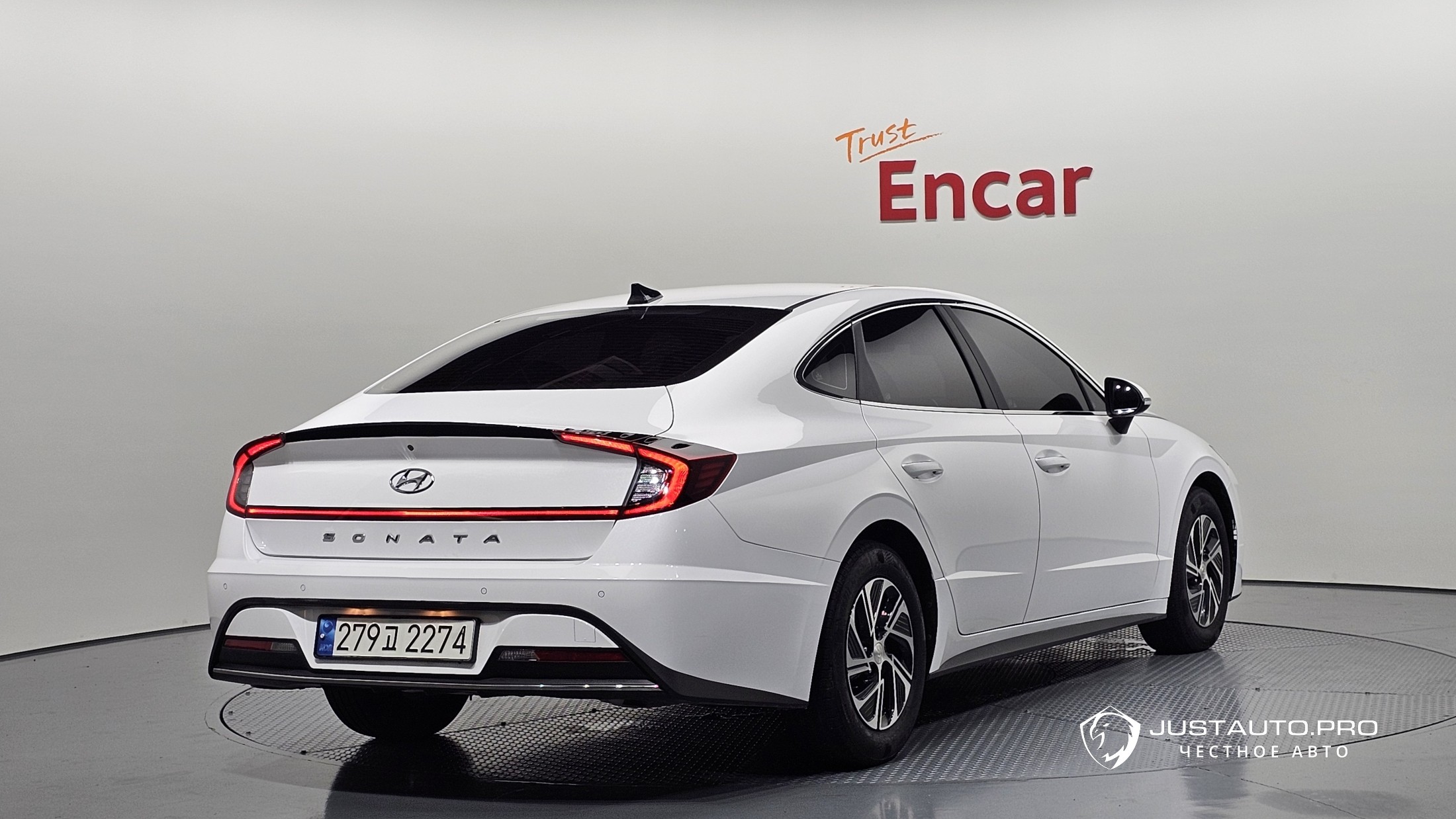 Автомобиль Hyundai Sonata