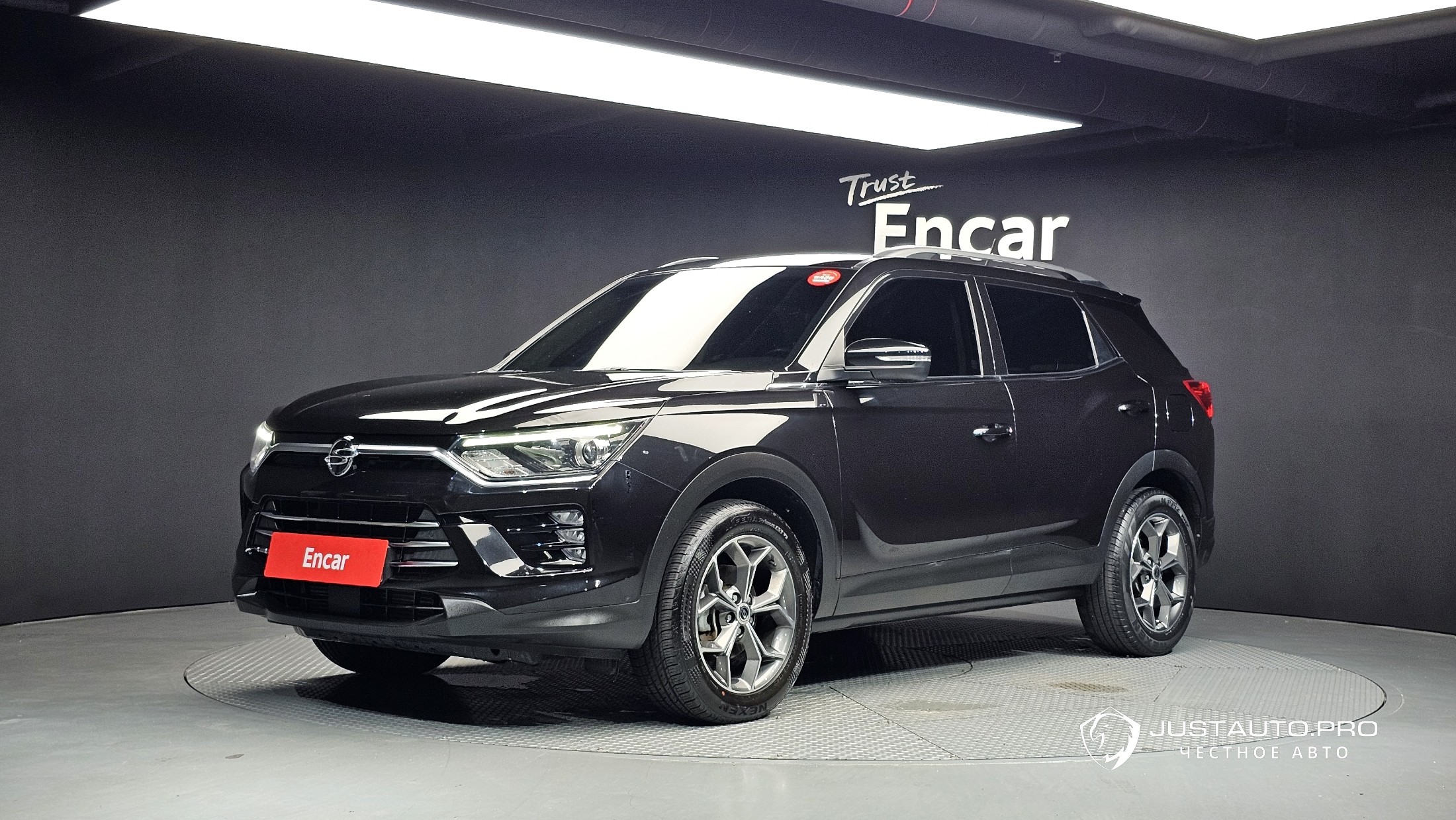 Автомобиль KG_Mobility_Ssangyong KORANDO