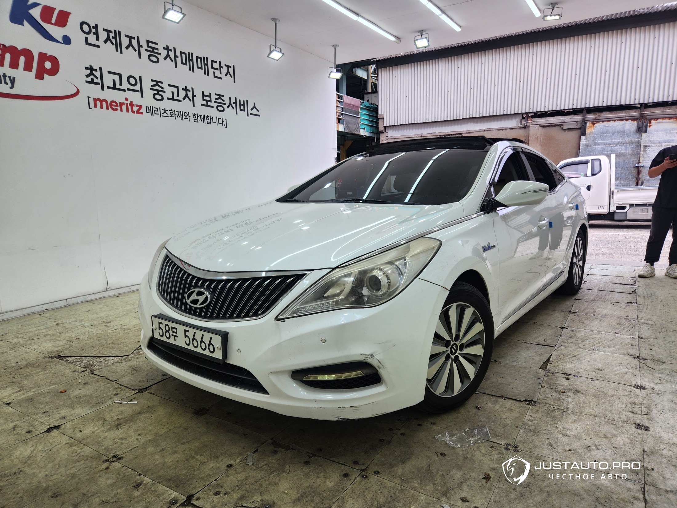Автомобиль Hyundai Grandeur