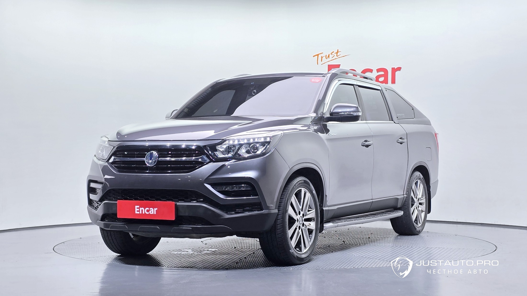 Автомобиль KG_Mobility_Ssangyong Rexton