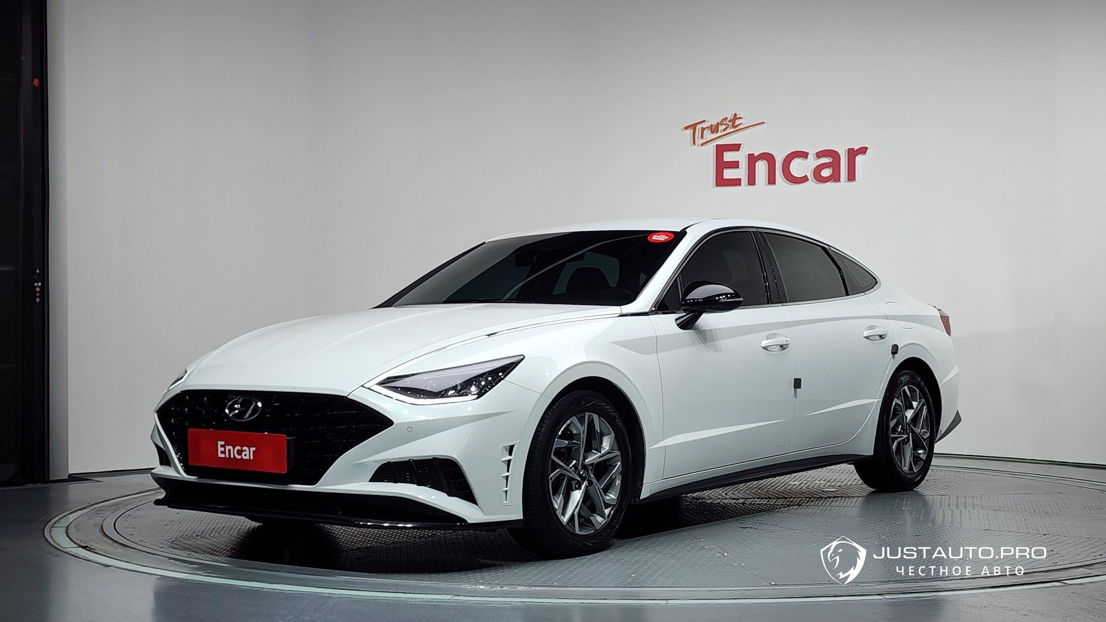 Автомобиль Hyundai Sonata