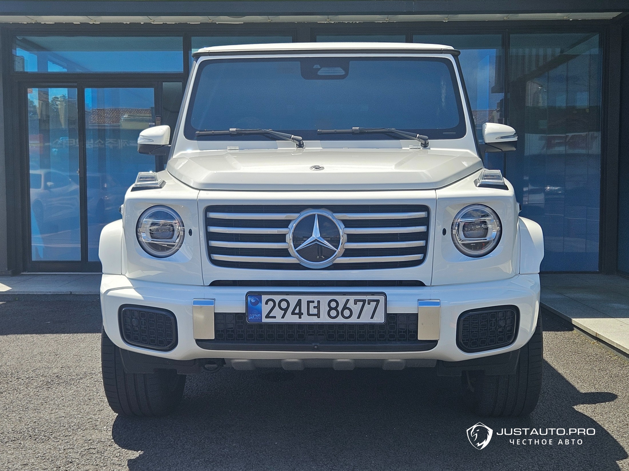 Автомобиль Mercedes-Benz G-Class