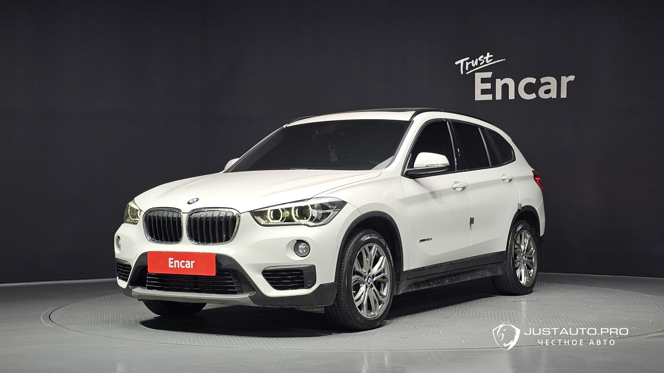 Автомобиль BMW X1