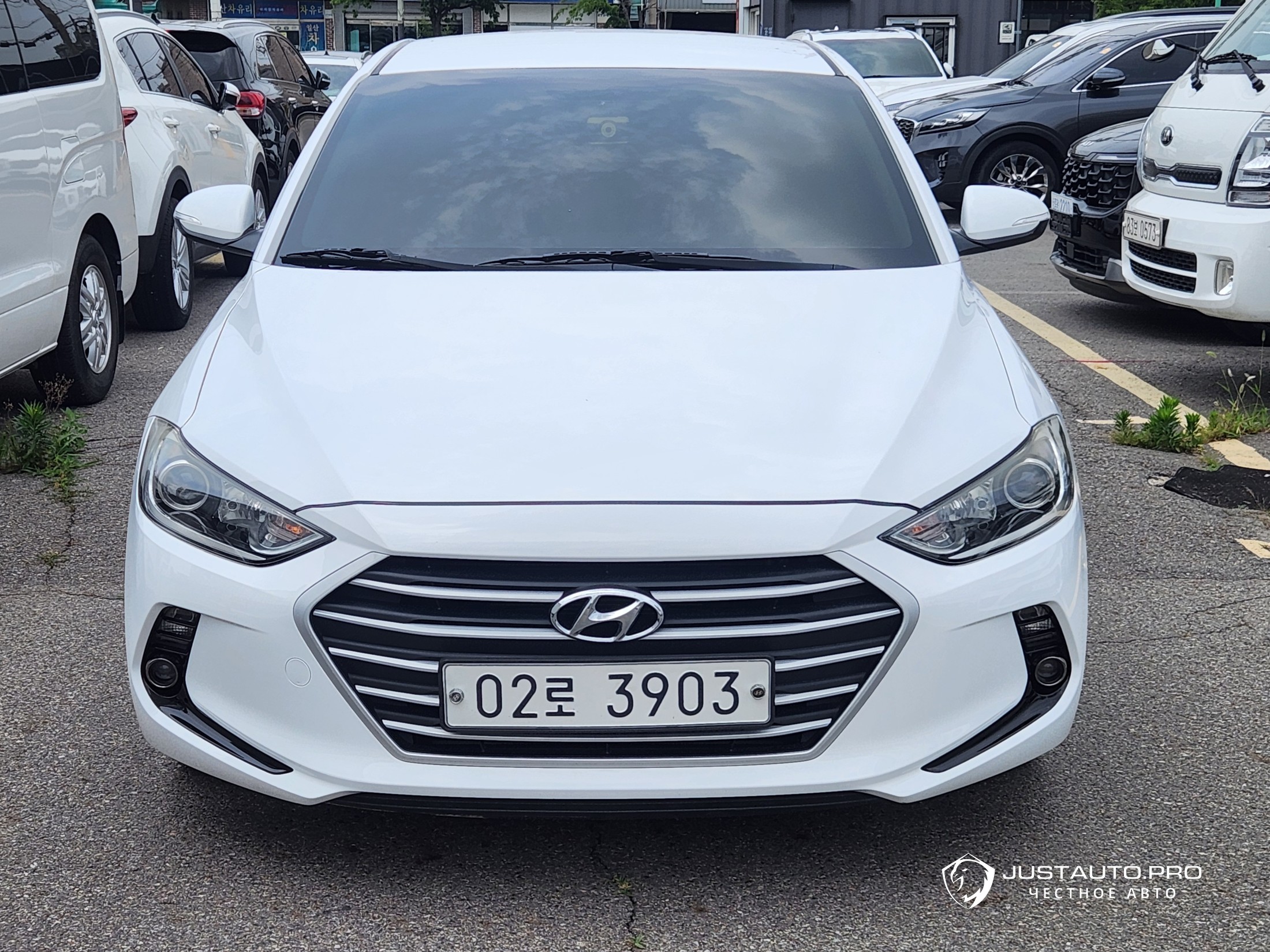 Автомобиль Hyundai AVANTE