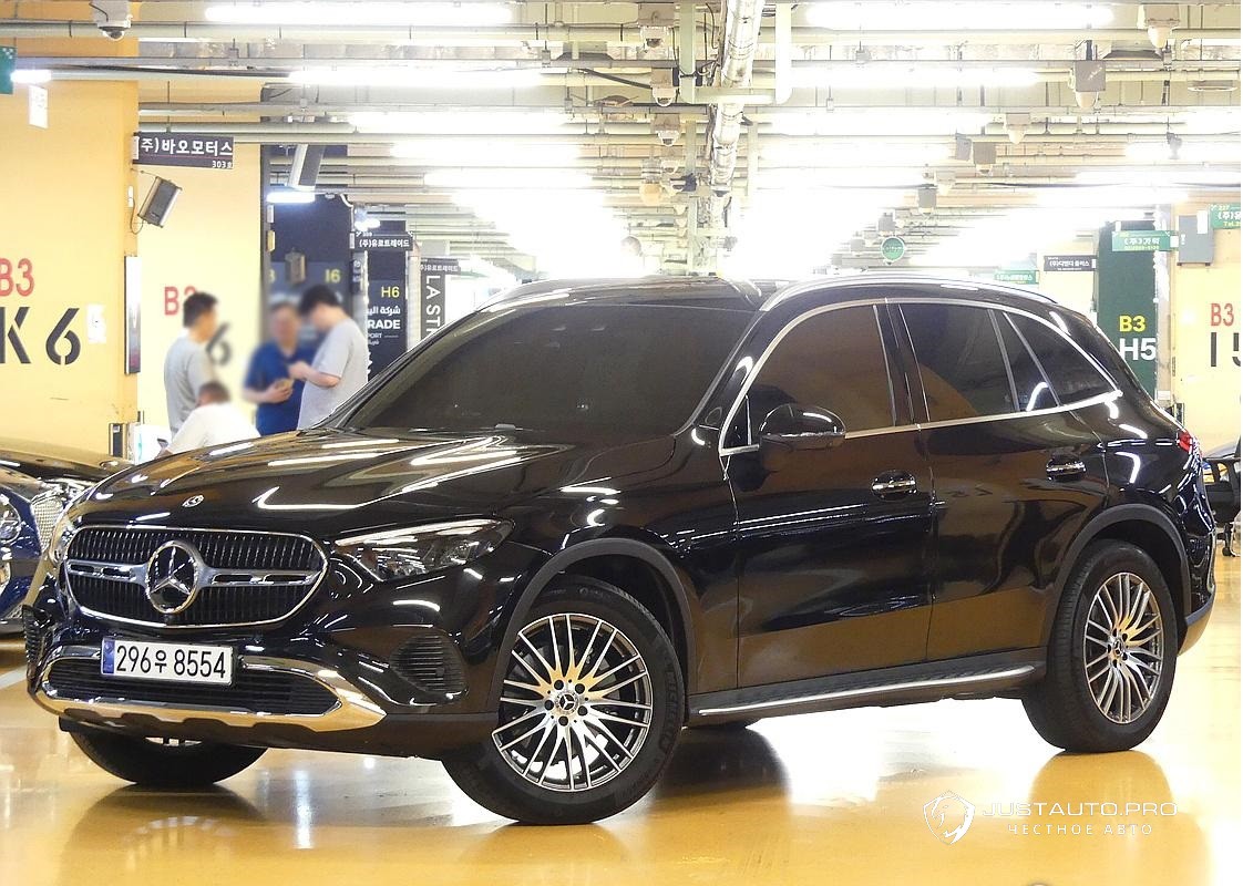 Автомобиль Mercedes-Benz GLC-Class