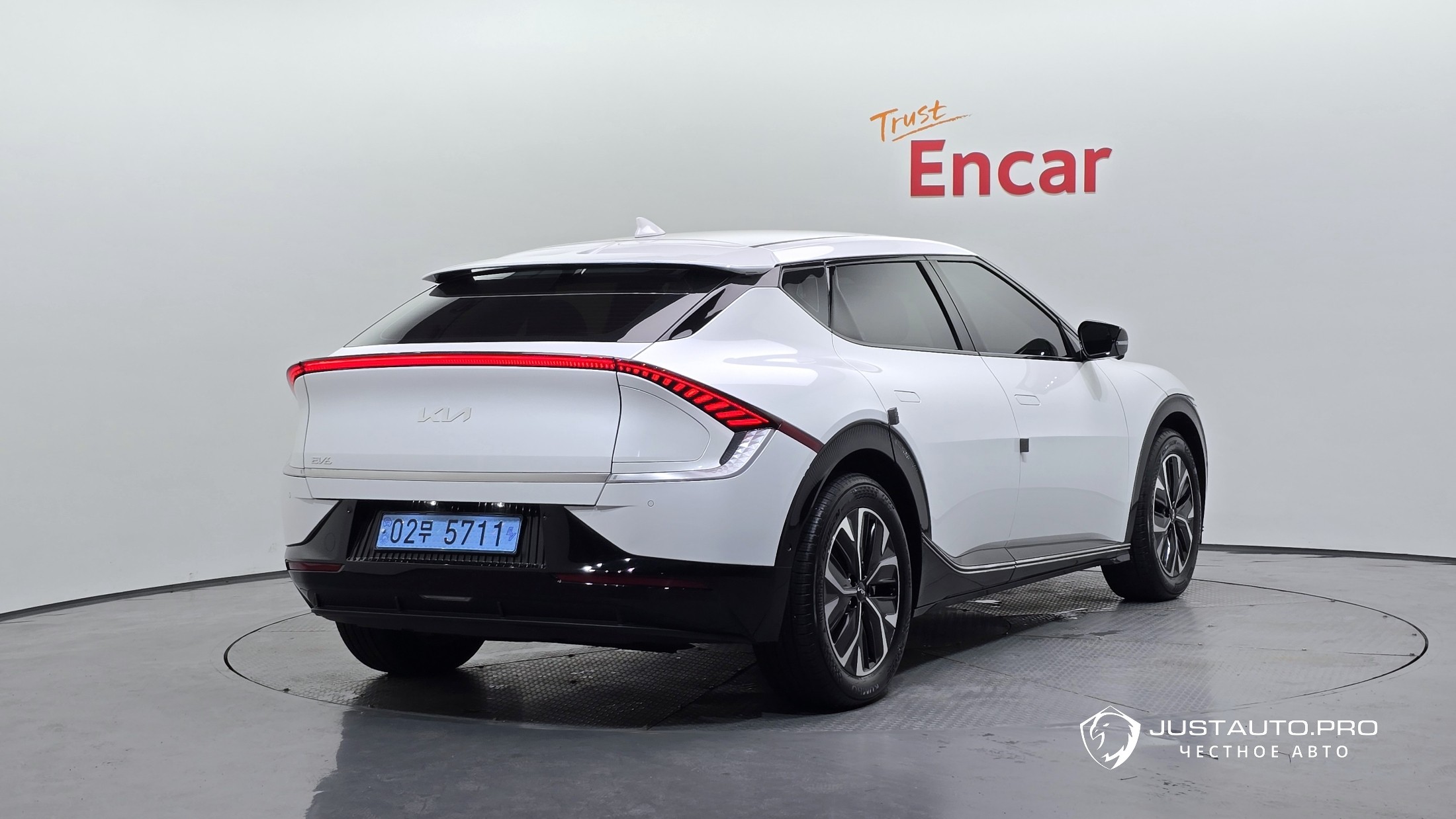 Автомобиль Kia EV6