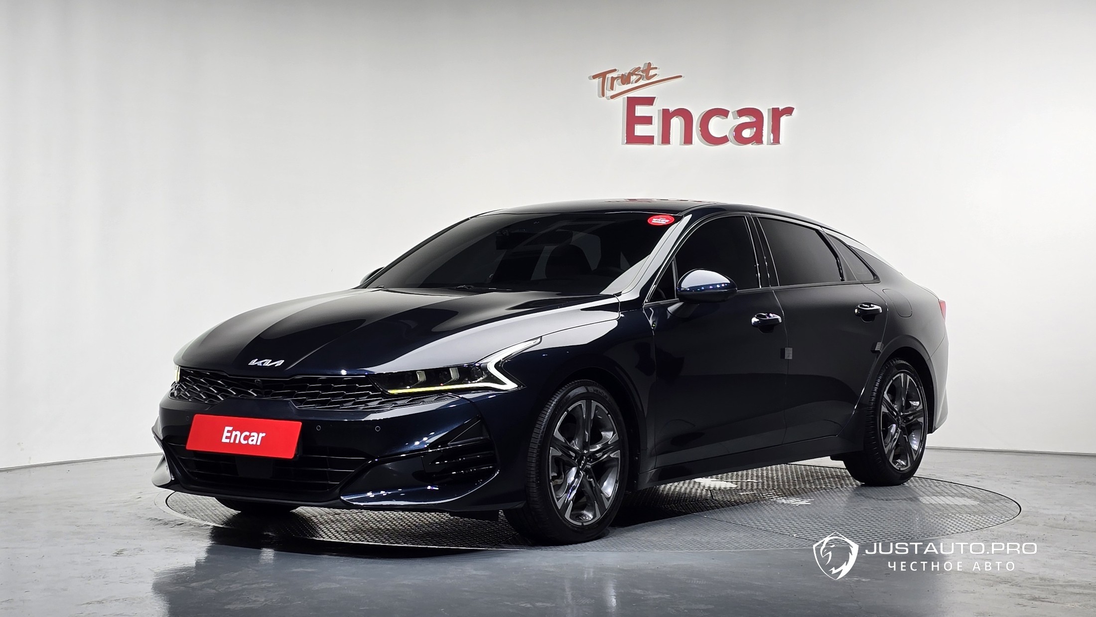 Автомобиль Kia K5