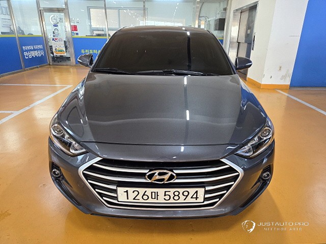 Автомобиль Hyundai AVANTE