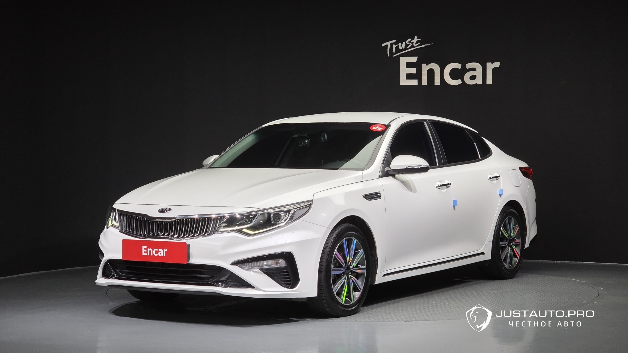 Автомобиль Kia K5