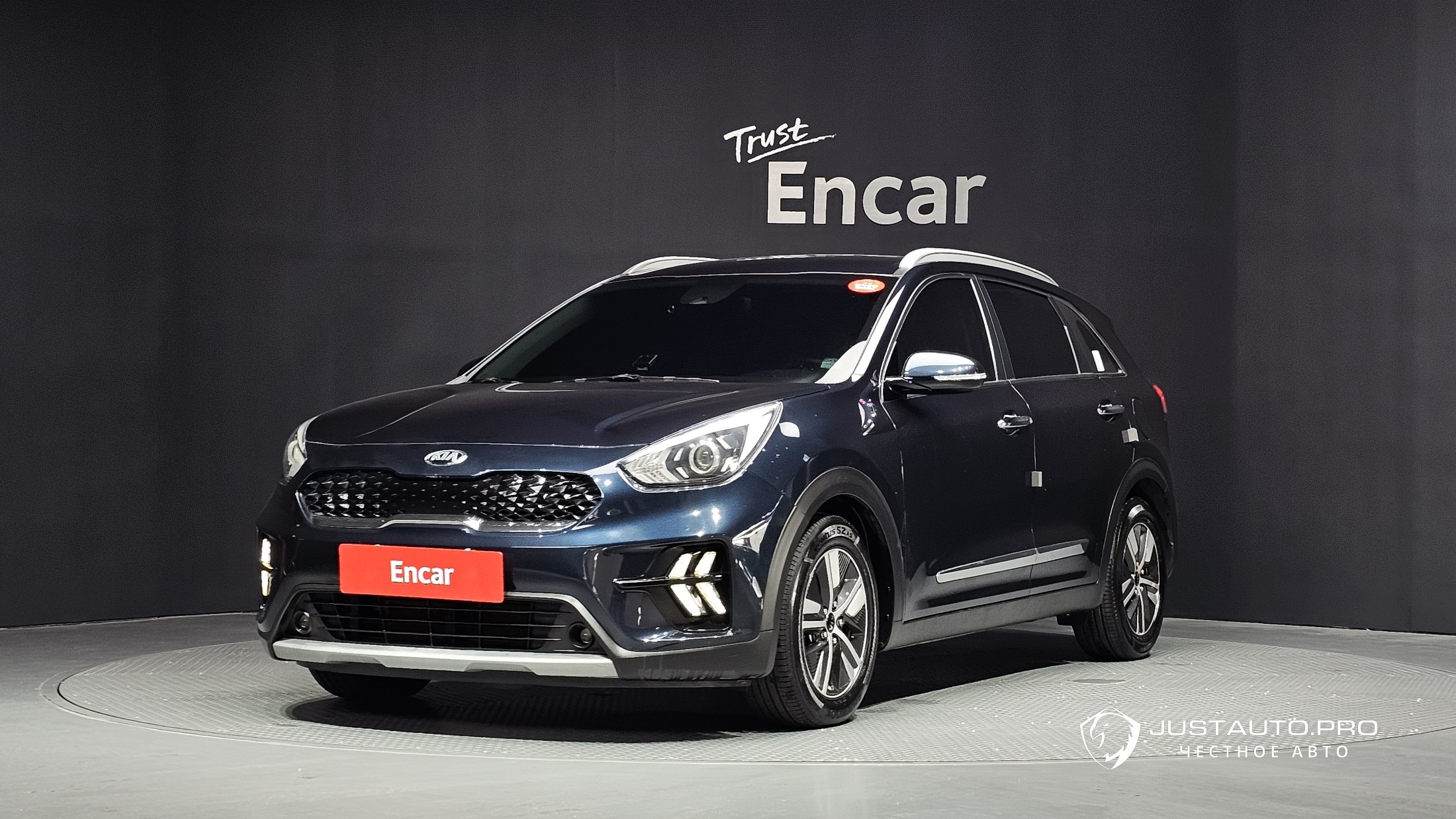 Автомобиль Kia Niro