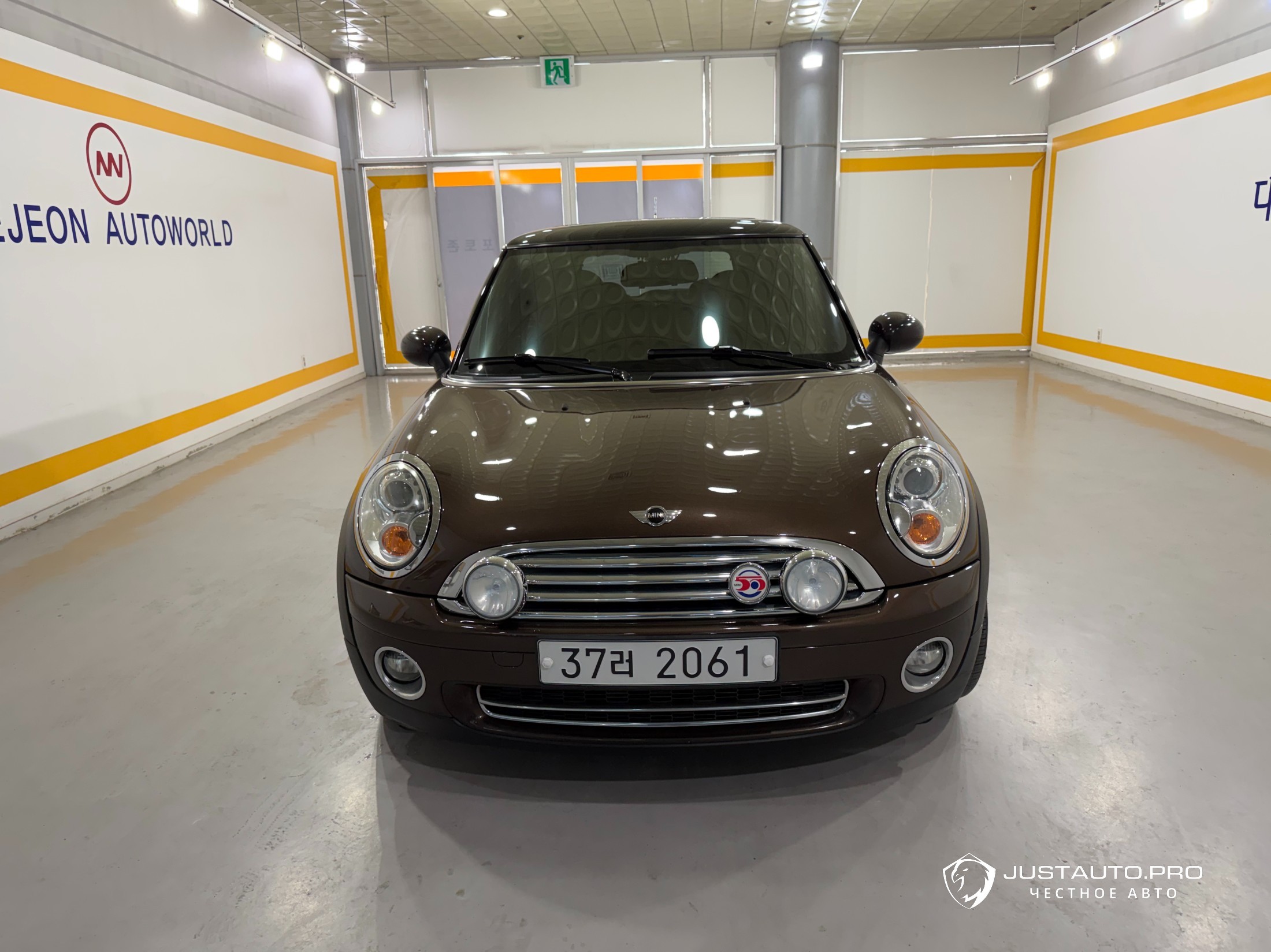 Автомобиль Mini Cooper