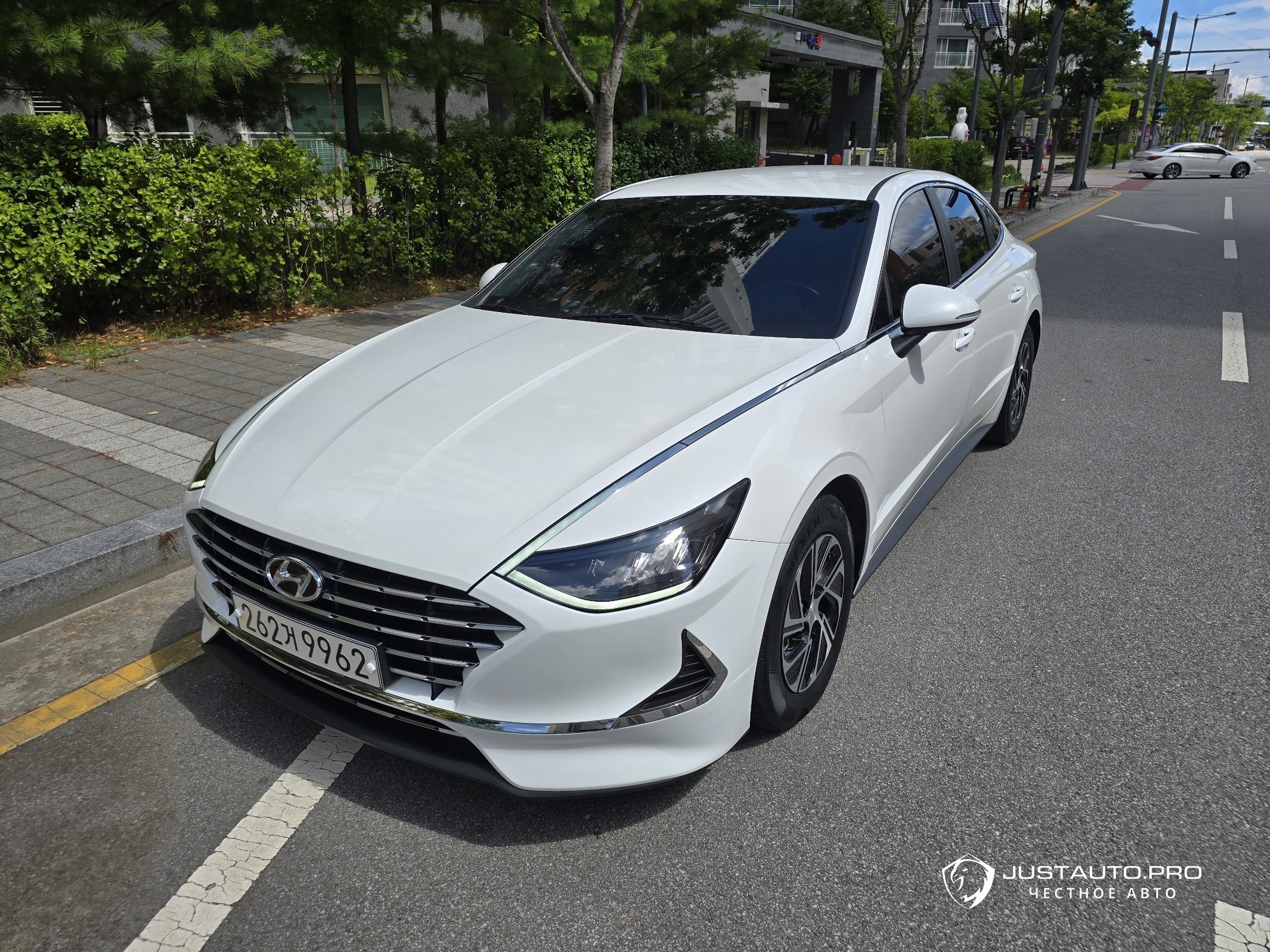 Автомобиль Hyundai Sonata