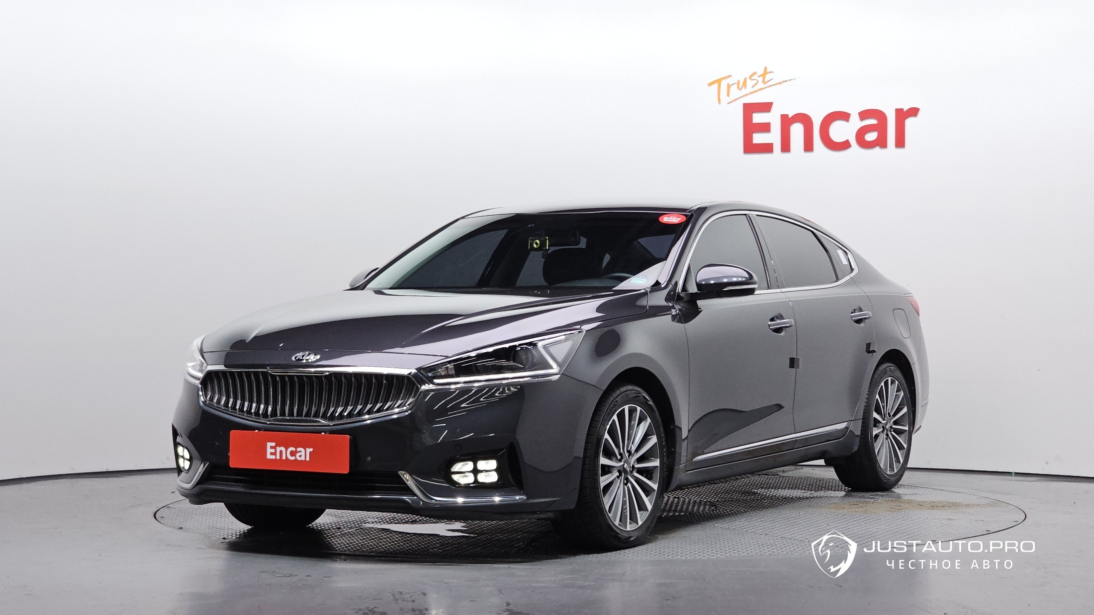 Автомобиль Kia K7